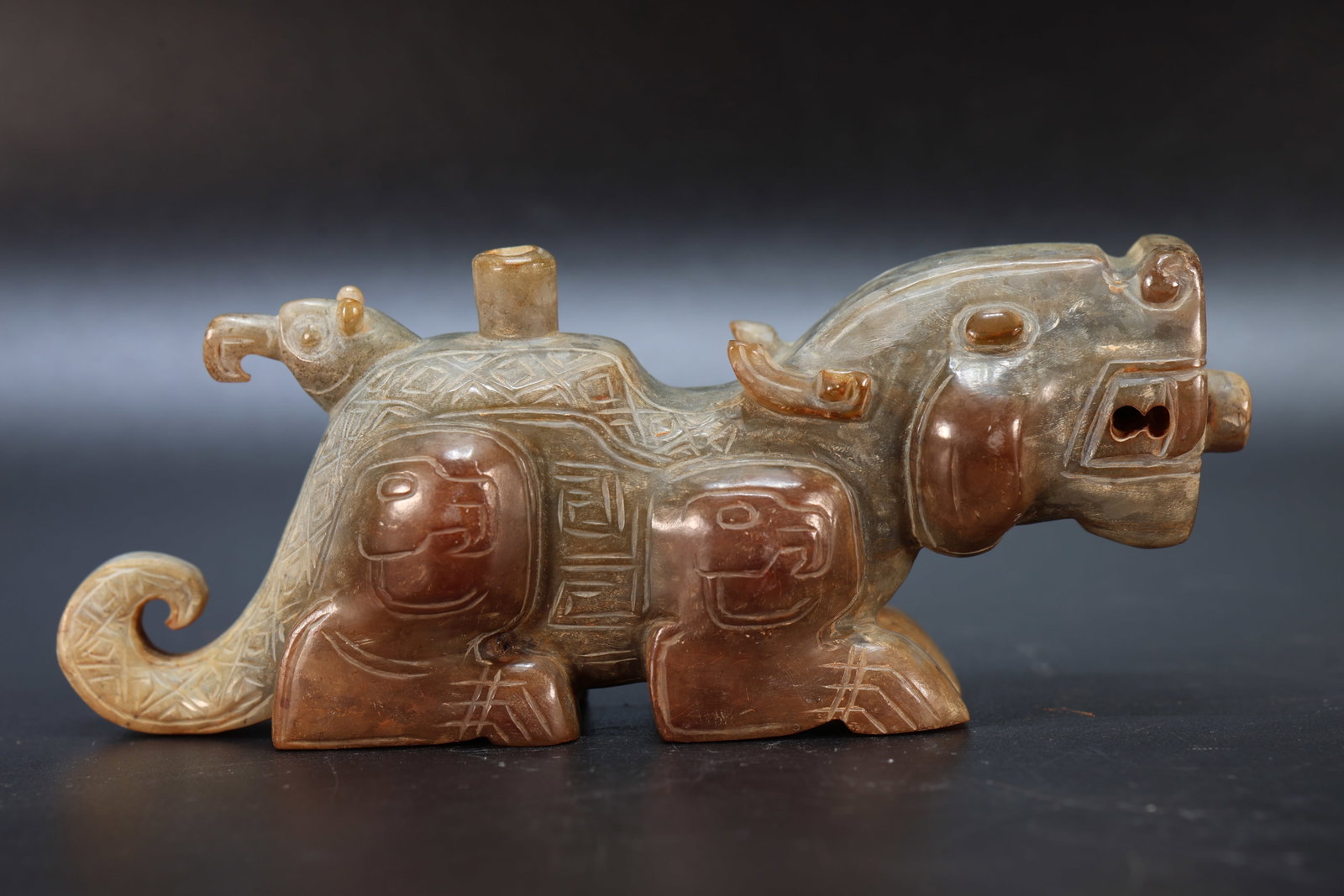 Jade Carved Beast Face Pattern Beast Shape Ornament - 5