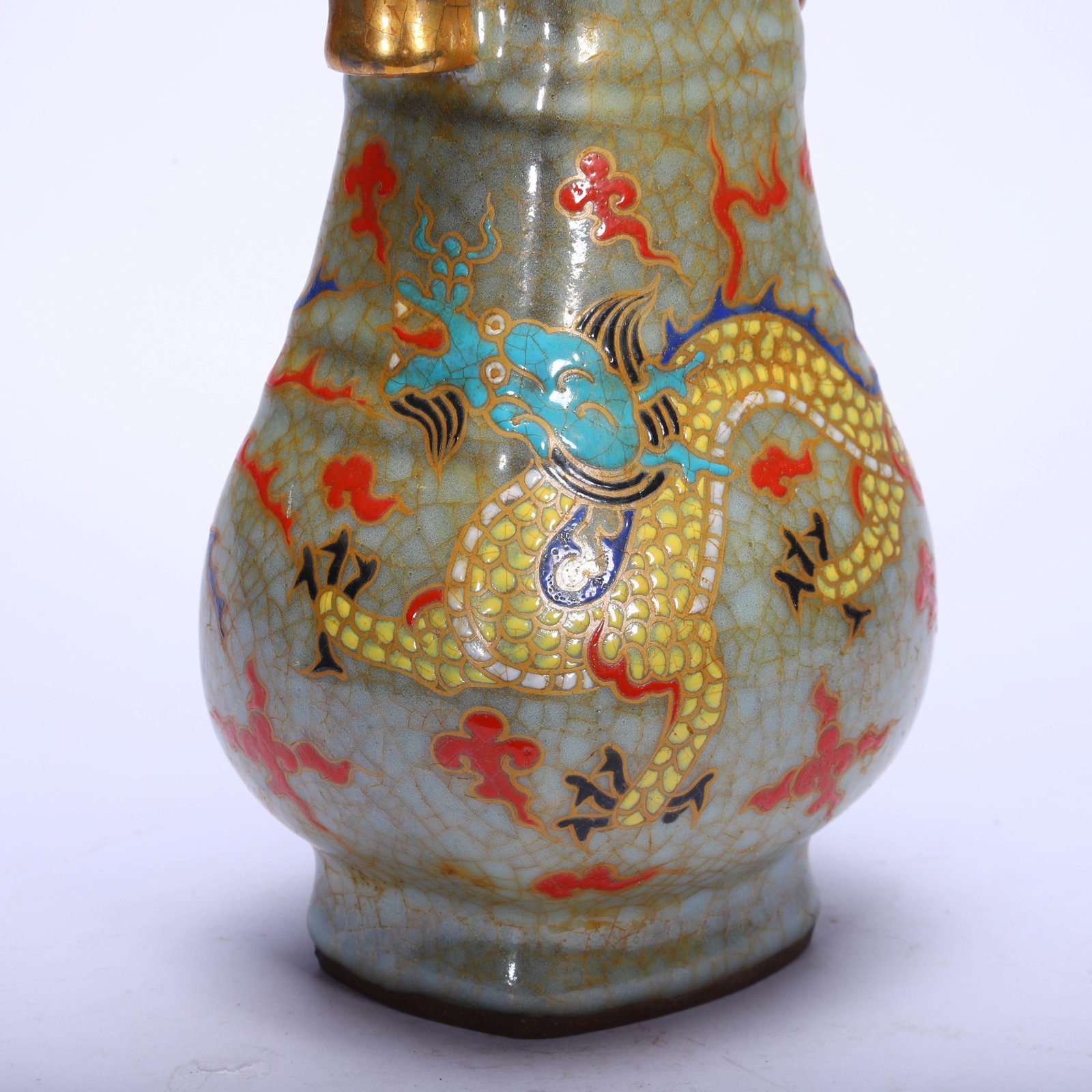 A CHINESE GUAN WARE DRAGON PATTERN ARROW VASE - 6
