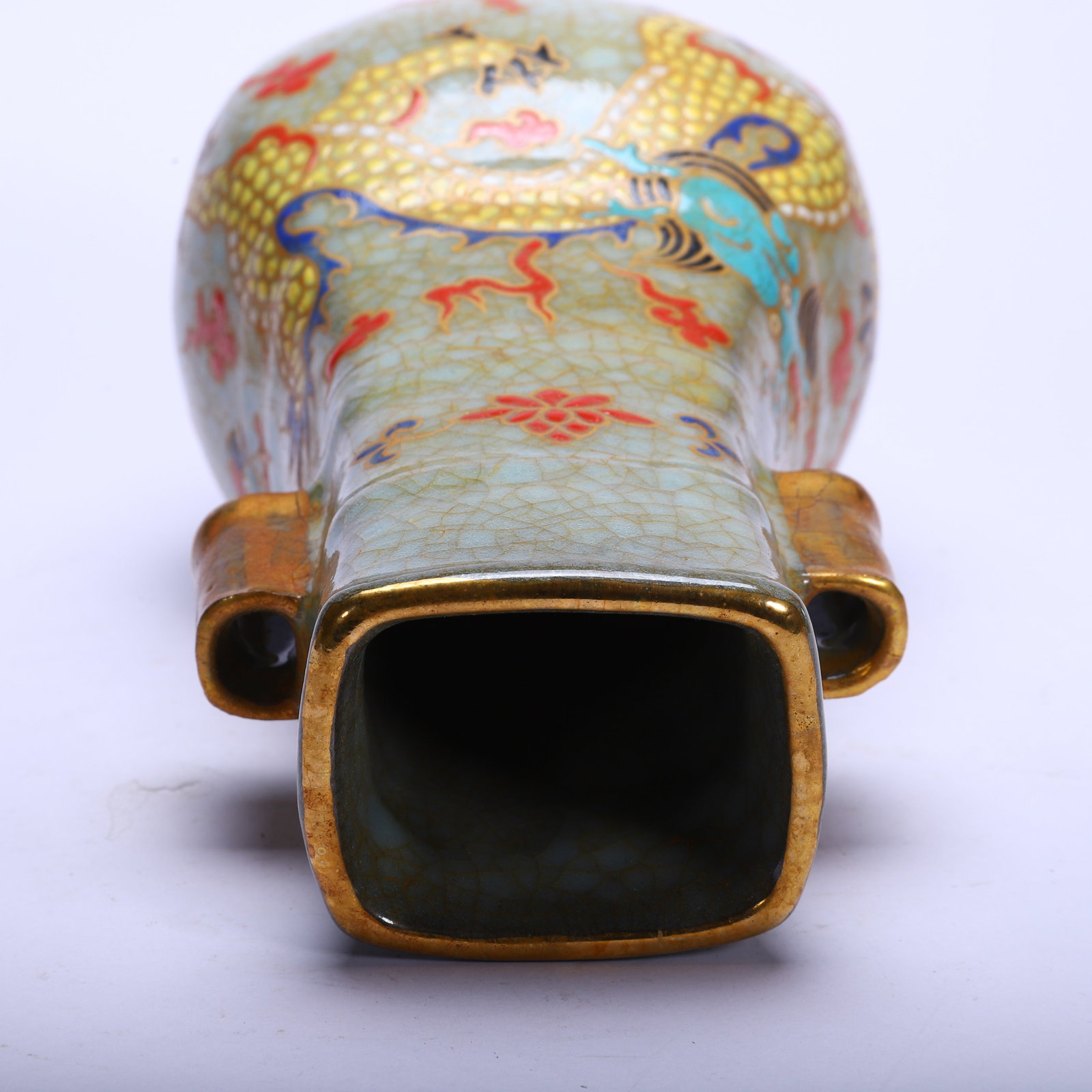 A CHINESE GUAN WARE DRAGON PATTERN ARROW VASE - 8