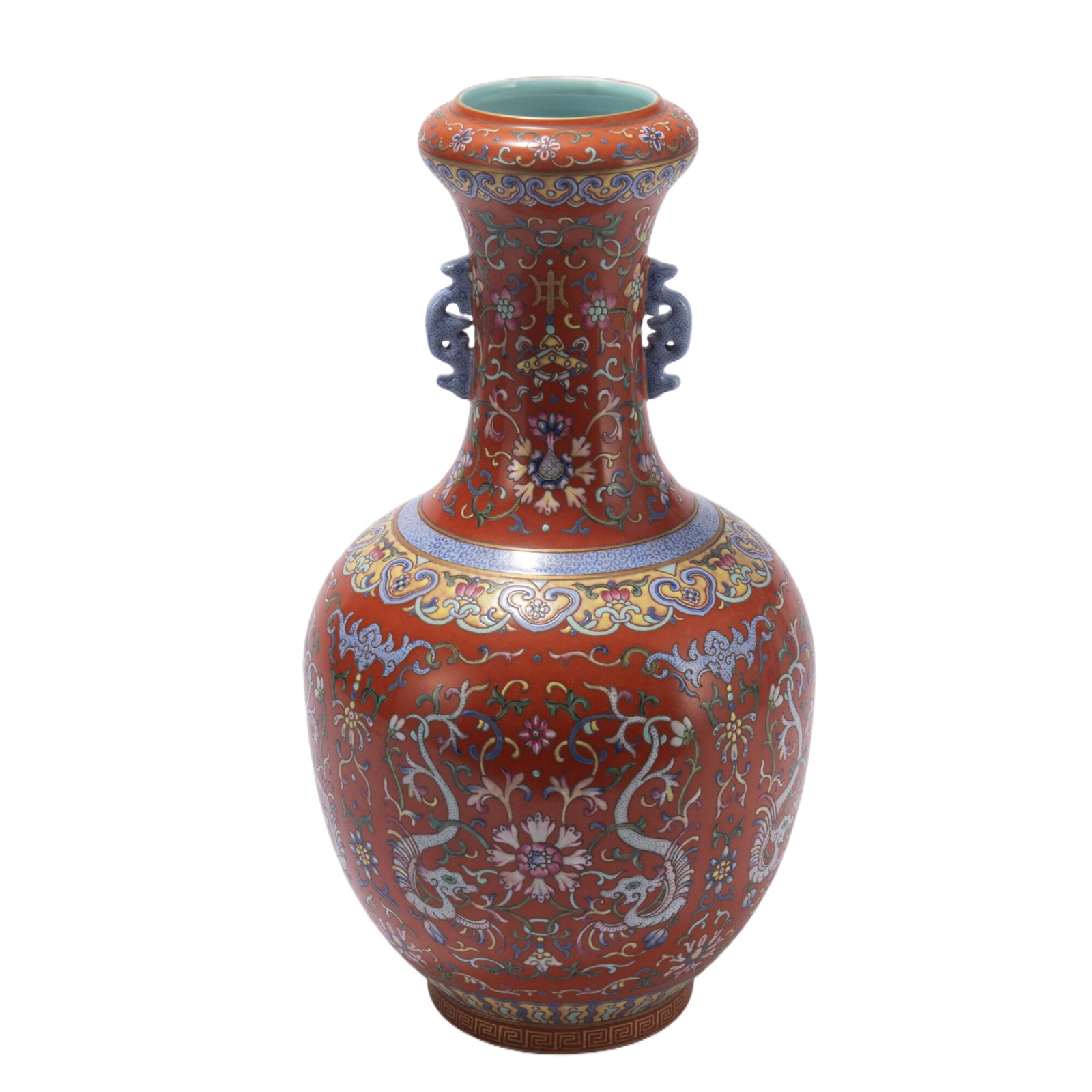 A CHINESE CORAL RED GROUND AND FAMILLE ROSE VASE: A CHINESE CORAL RED GROUND AND FAMILLE ROSE VASE (17.4 x 31.9cm)