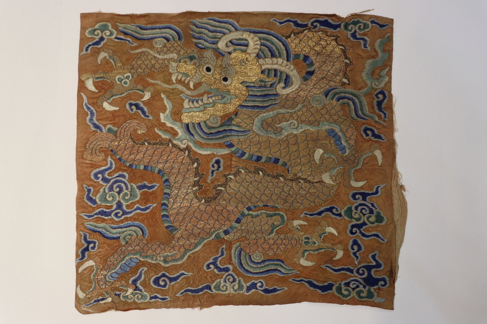 Silk Embroidery Cloud and Dragon Pattern Buzi - 2