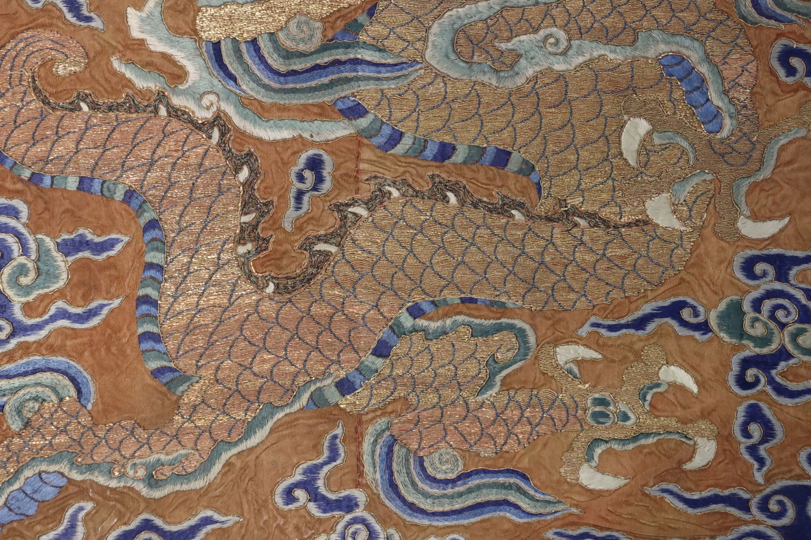 Silk Embroidery Cloud and Dragon Pattern Buzi - 4