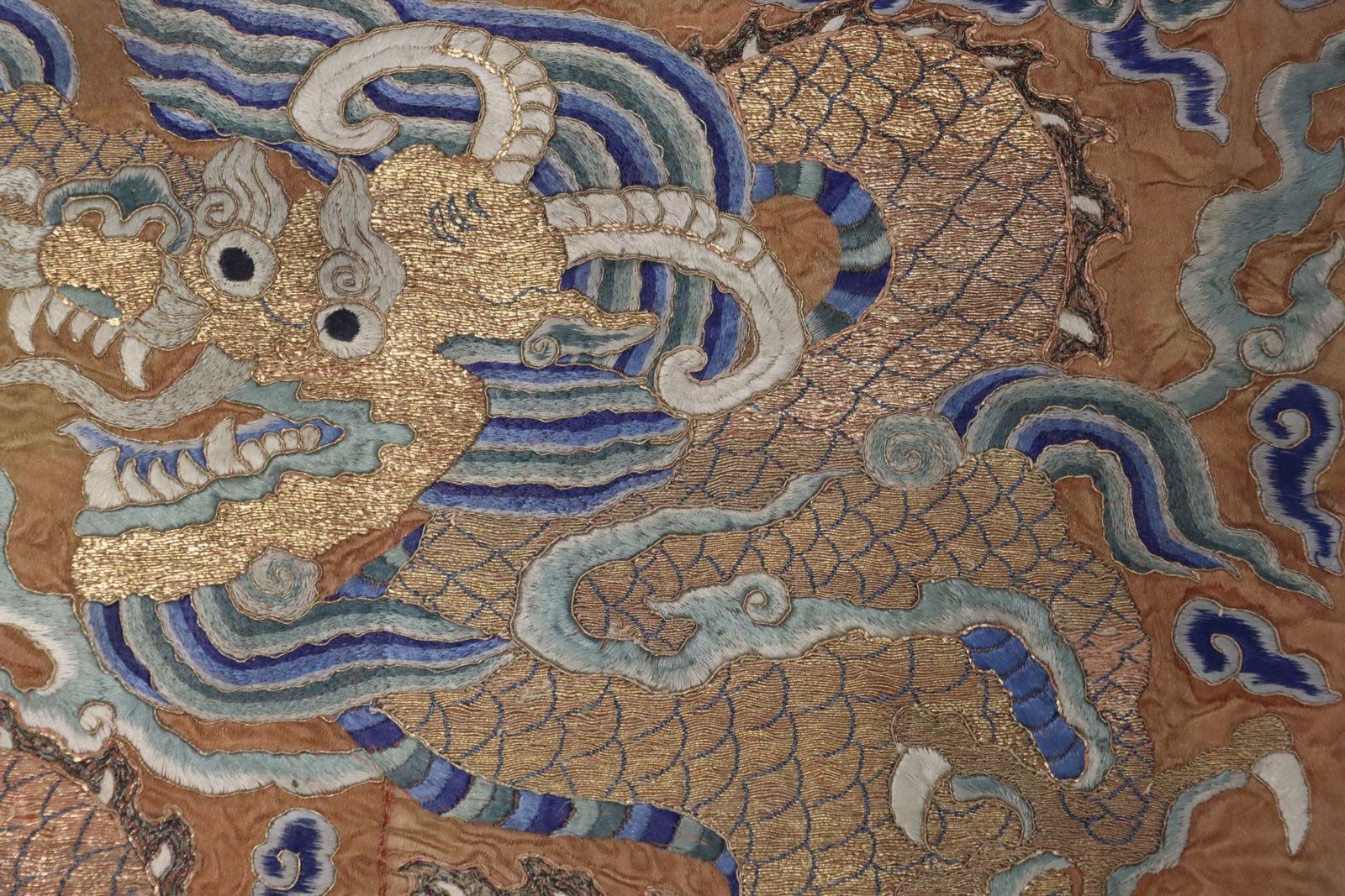 Silk Embroidery Cloud and Dragon Pattern Buzi - 7