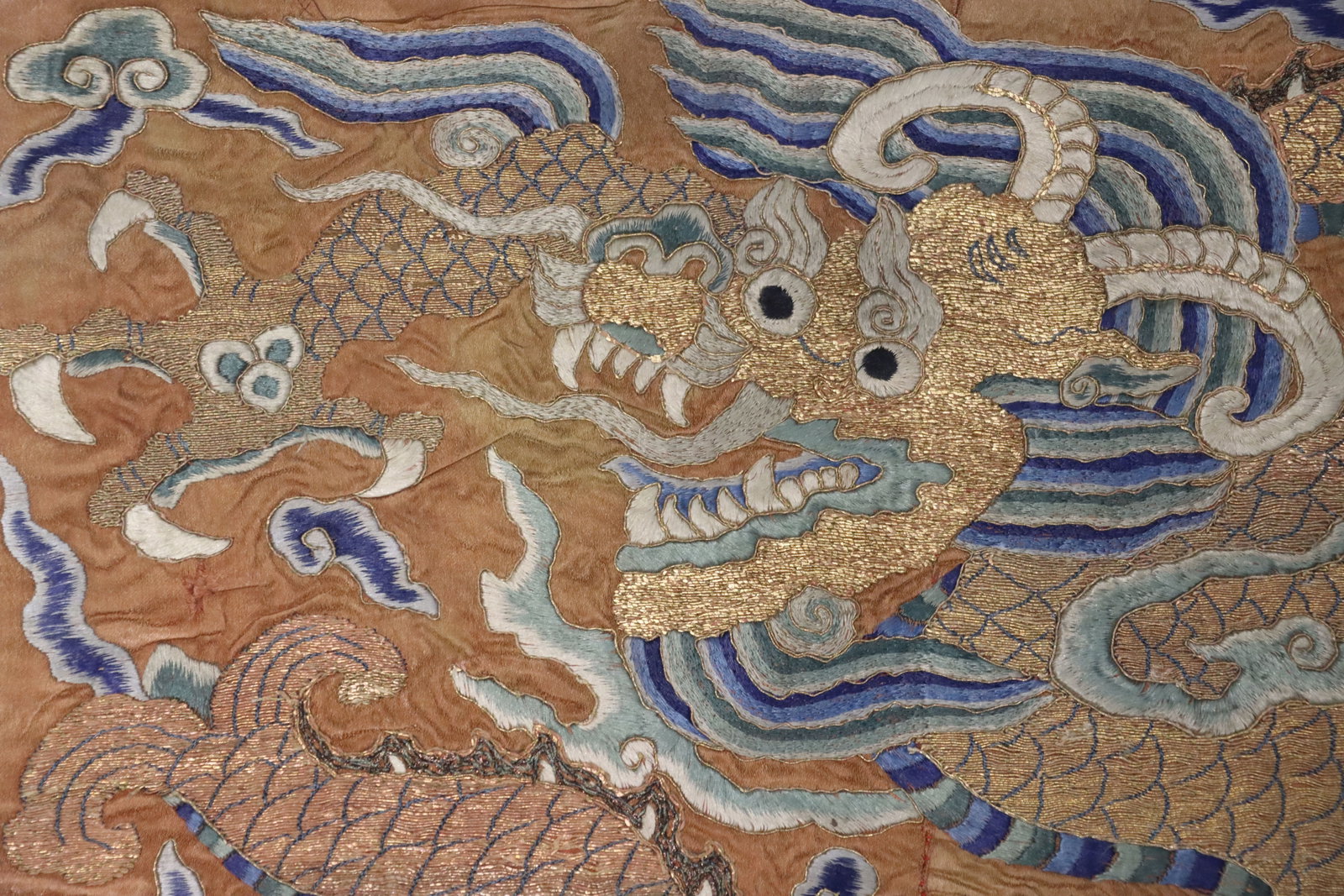 Silk Embroidery Cloud and Dragon Pattern Buzi - 8
