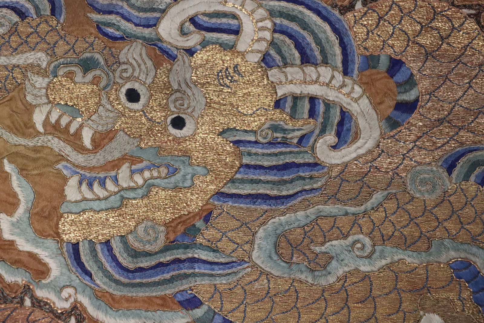 Silk Embroidery Cloud and Dragon Pattern Buzi - 9