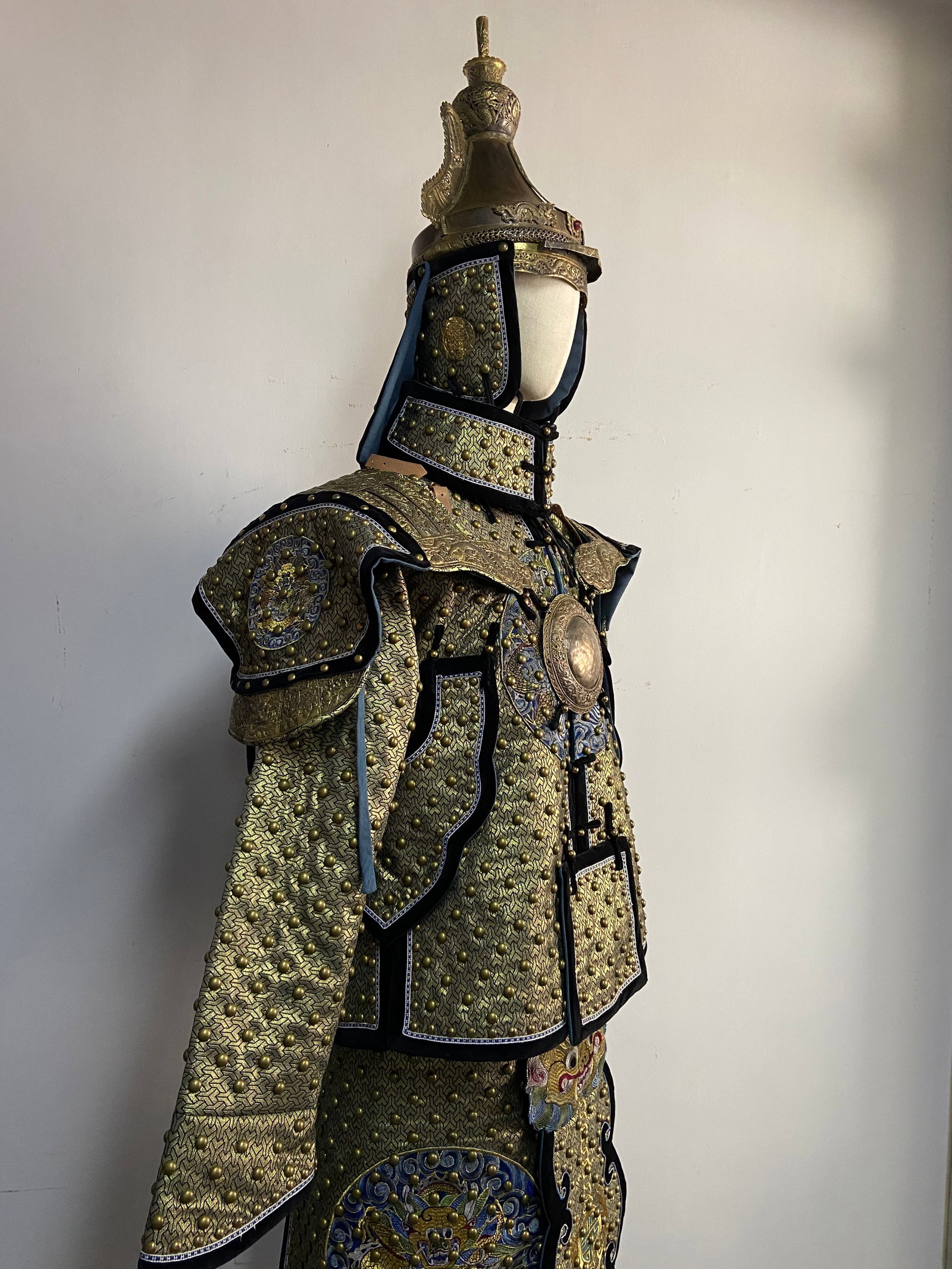 Silk Embroidery Dragon and Cloud Pattern Dragon Robe - 5
