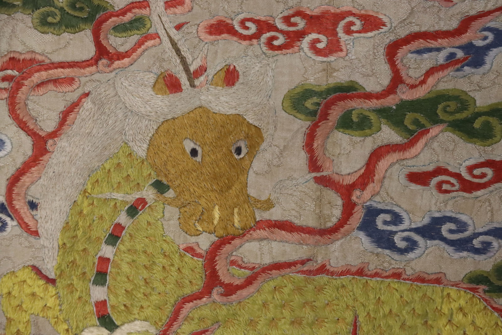 Silk Embroidery Kirin Pattern Buzi - 5