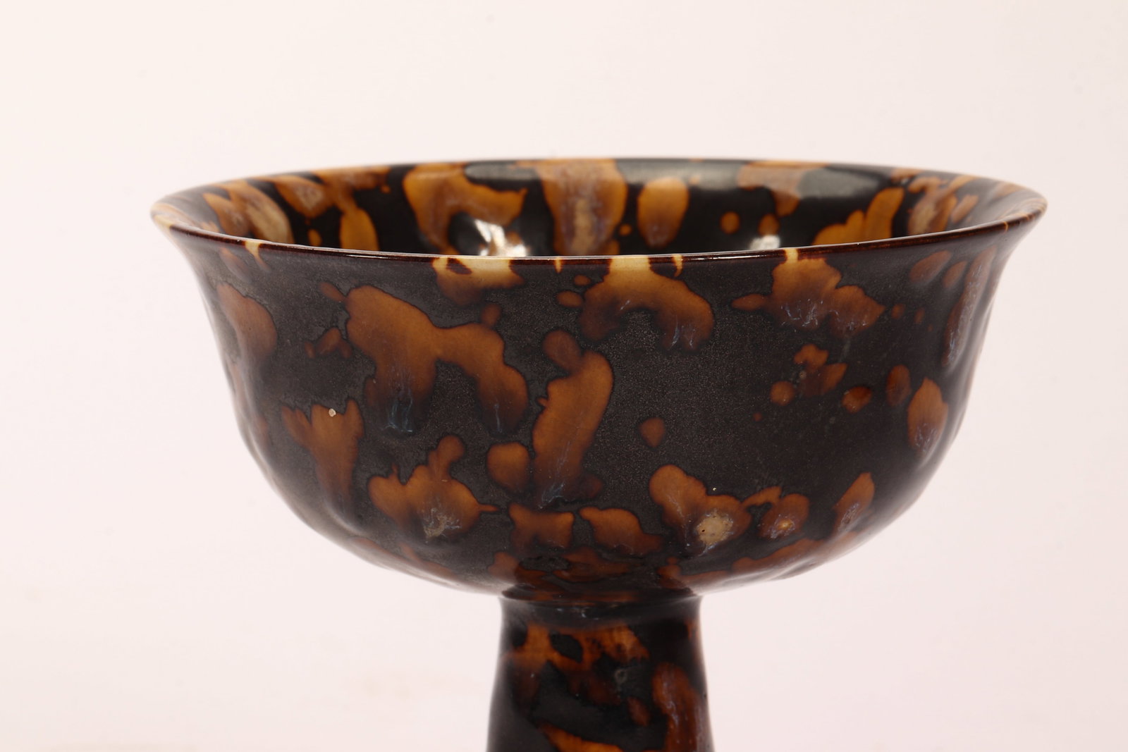 A CHINESE JIZHOU TORTOISE-SHELL STEM CUP - 3