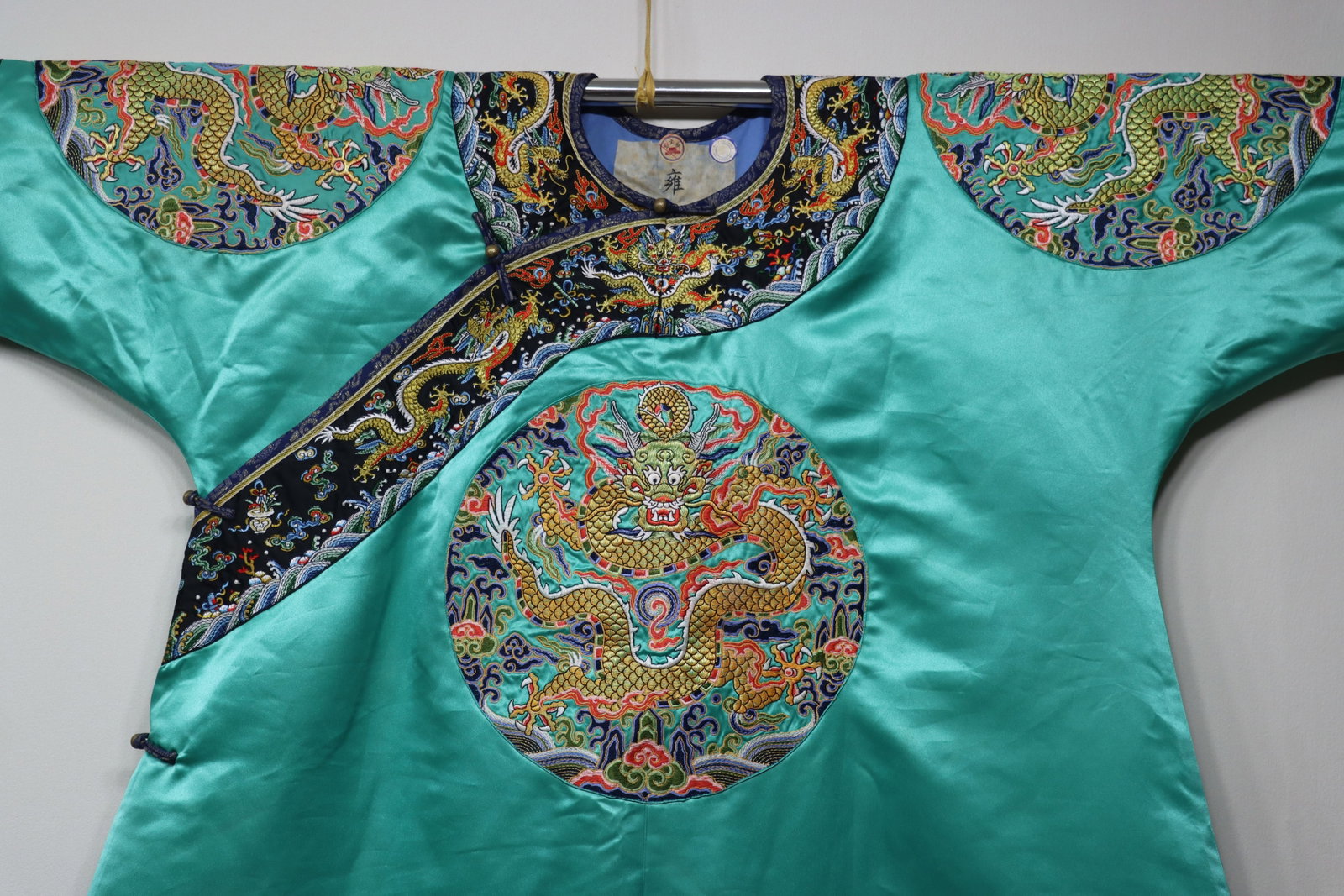 Silk Embroidery Cloud and Dragon Pattern Dragon Robe - 3