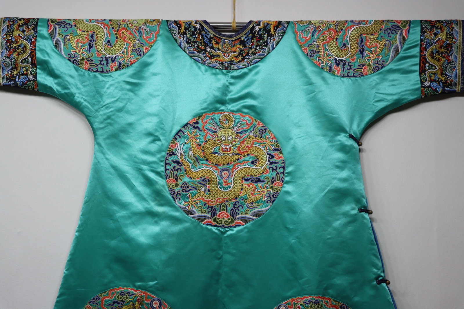 Silk Embroidery Cloud and Dragon Pattern Dragon Robe - 9