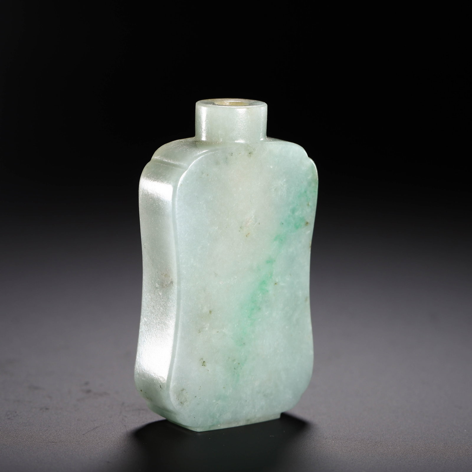 A CHINESE JADEITE SNUFF BOTTLE - 4