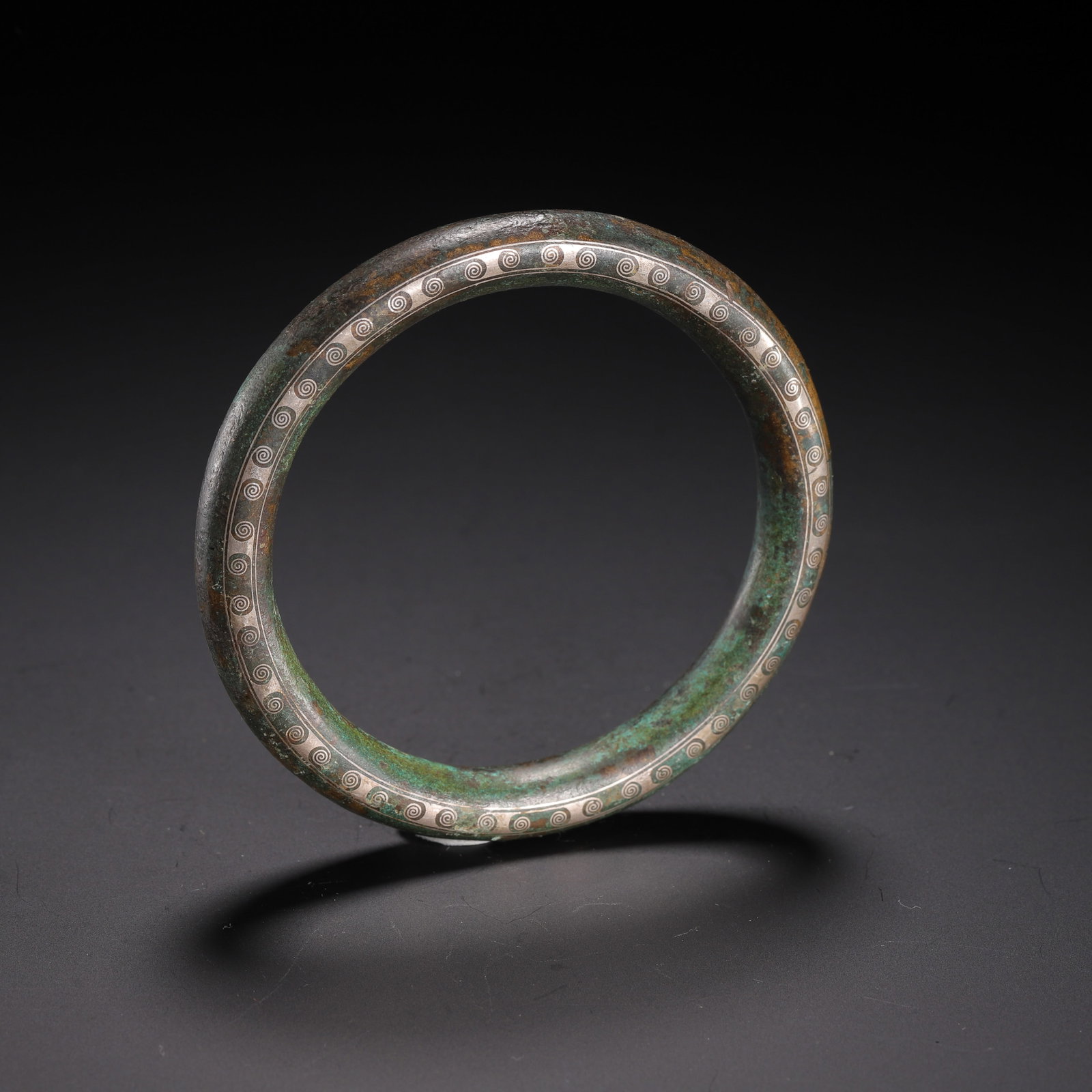 A SILVER INLAID BRONZE BANGLE - 7