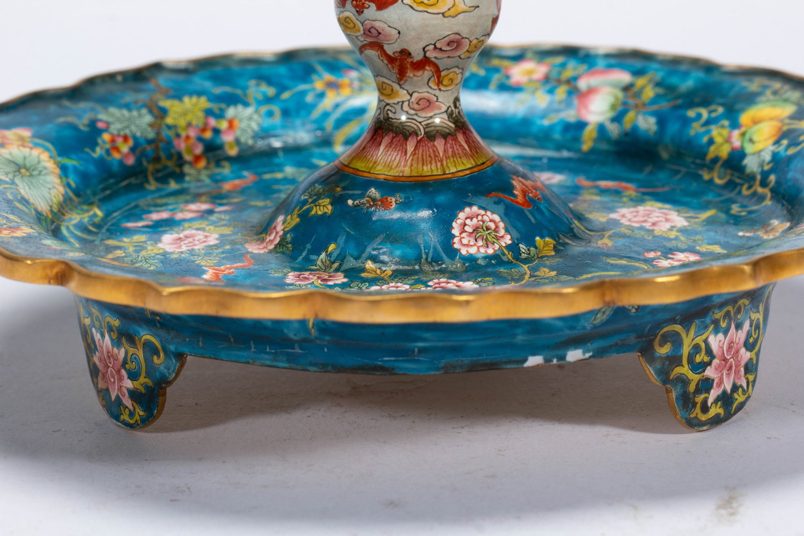 A CHINESE PAINTED ENAMEL CANDLESTICK - 4