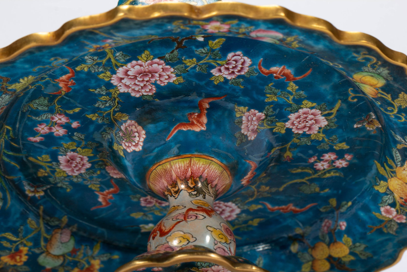 A CHINESE PAINTED ENAMEL CANDLESTICK - 6