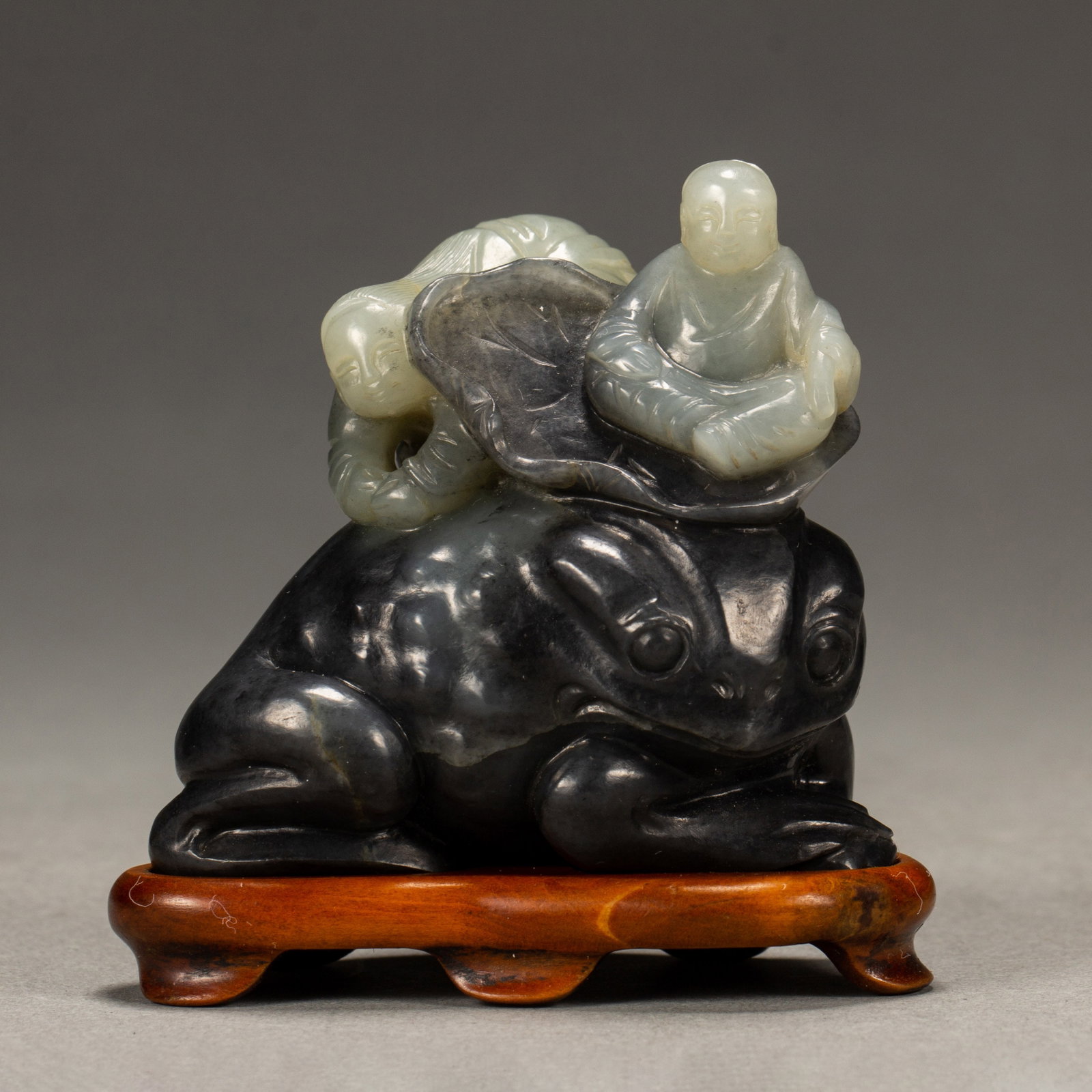 A CHINESE BLACK AND WHITE JADE LIU HAI AND GOLDEN TOAD (1 of 9)