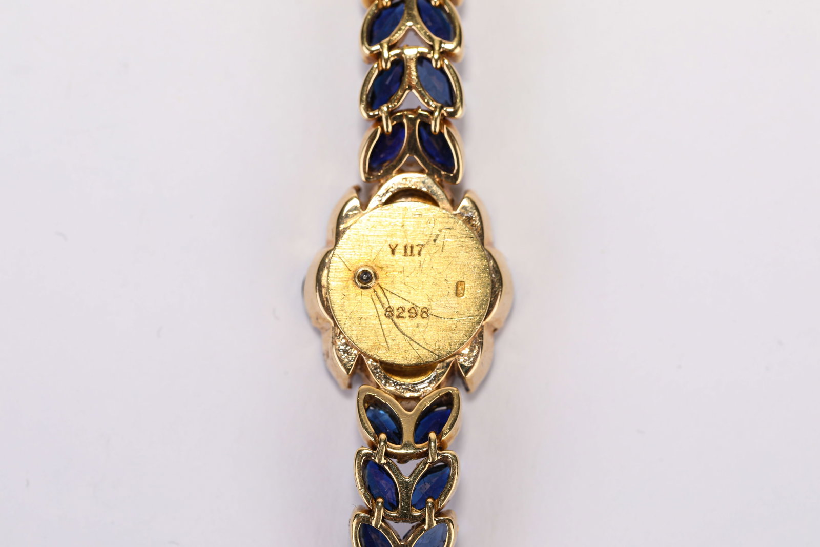 A CHOPARD CUSTOM-MADE SAPPHIRE WRISTWATCH - 3