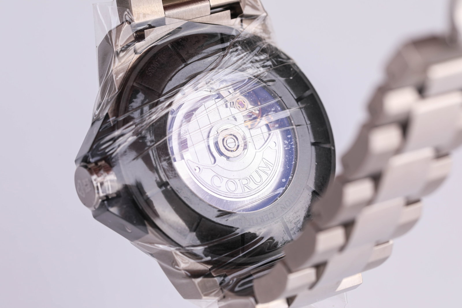 A CORUM TITANIUM AUTOMATIC MECHANICAL WRISTWATCH - 3