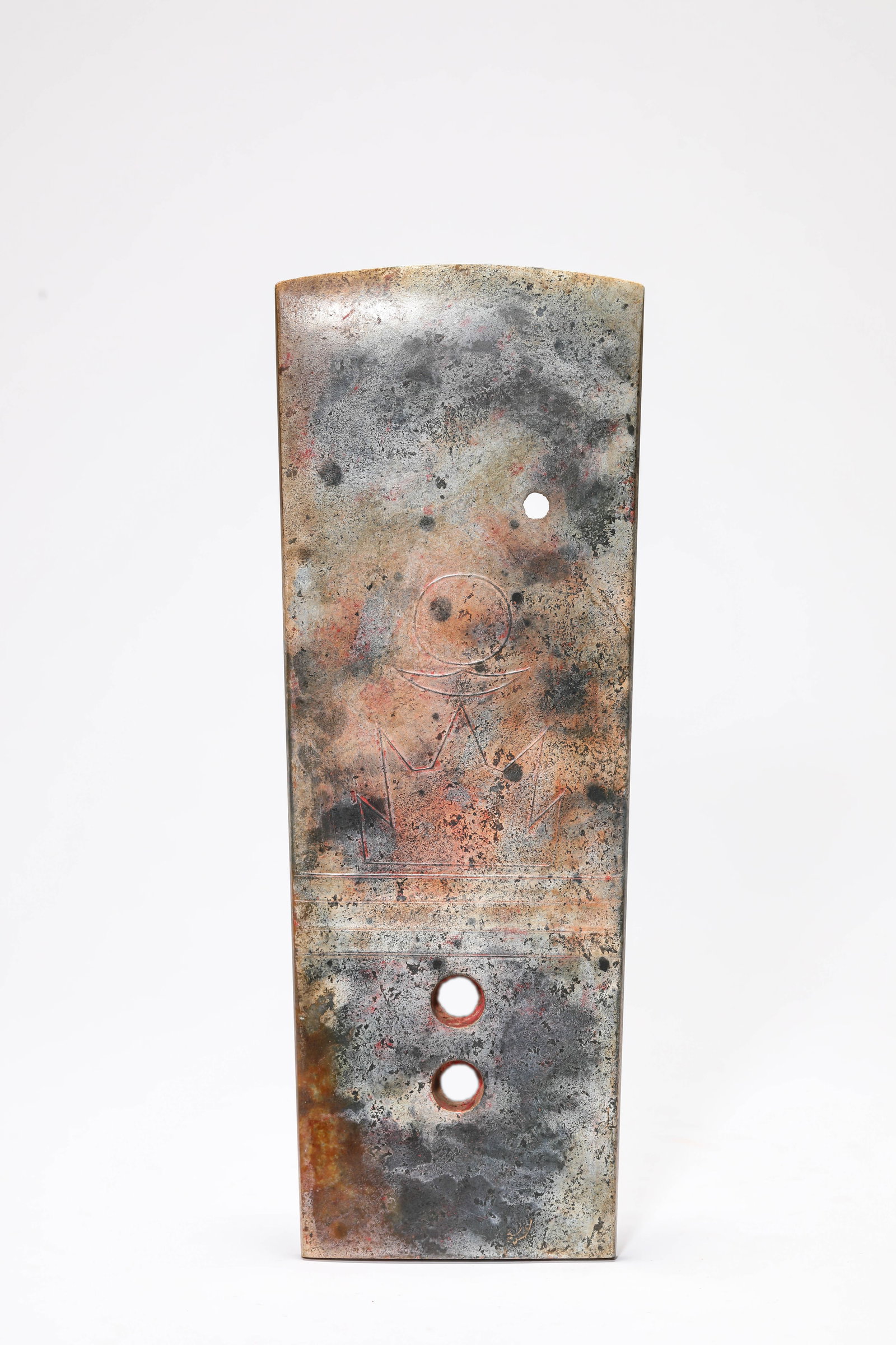 A JADE 'GUI' TABLET: A JADE 'GUI' TABLET Description: Dimensions: Width: 10.7 cm x Height: 28.8 cm. All measurements are approximate.