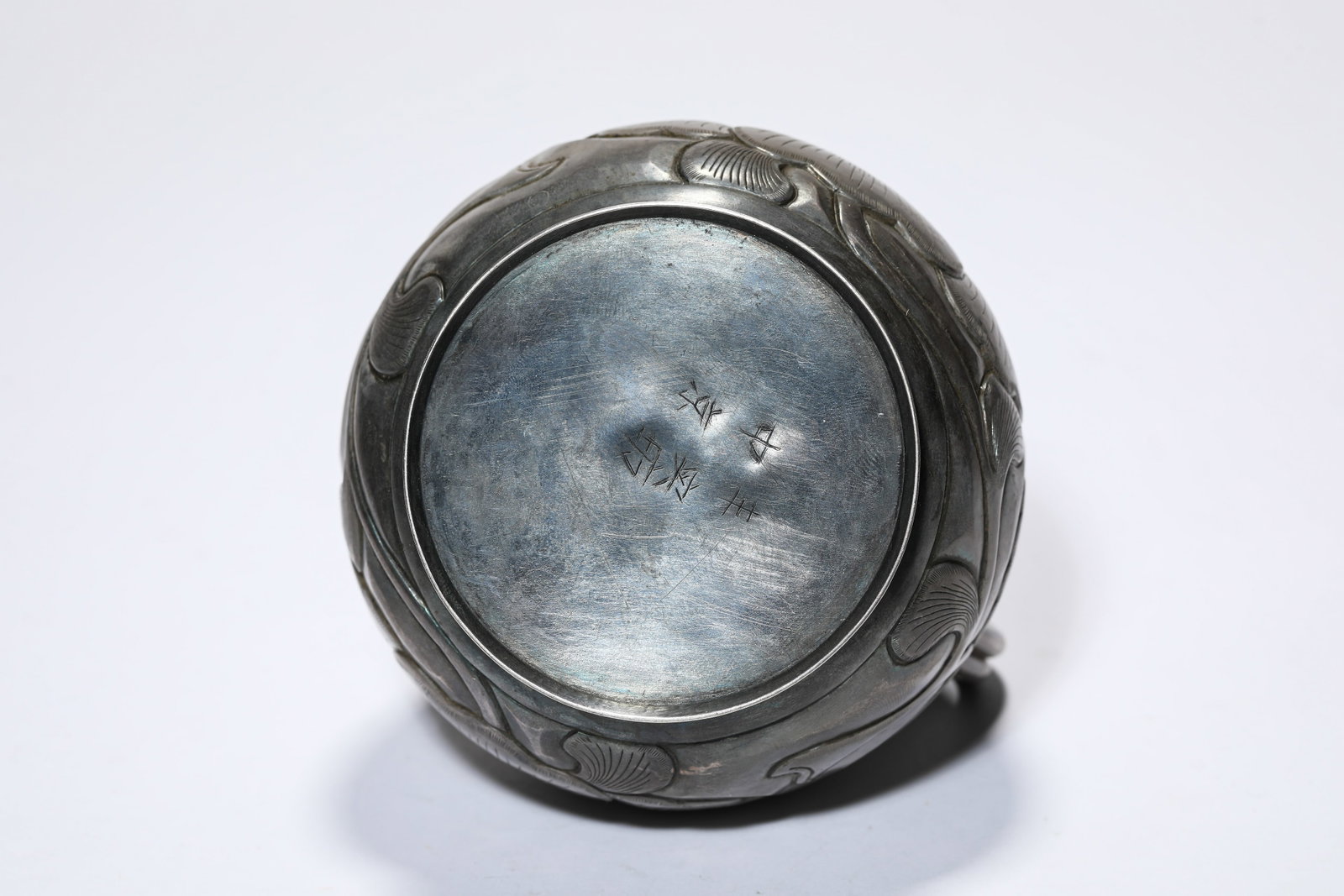 A SILVER POT - 5