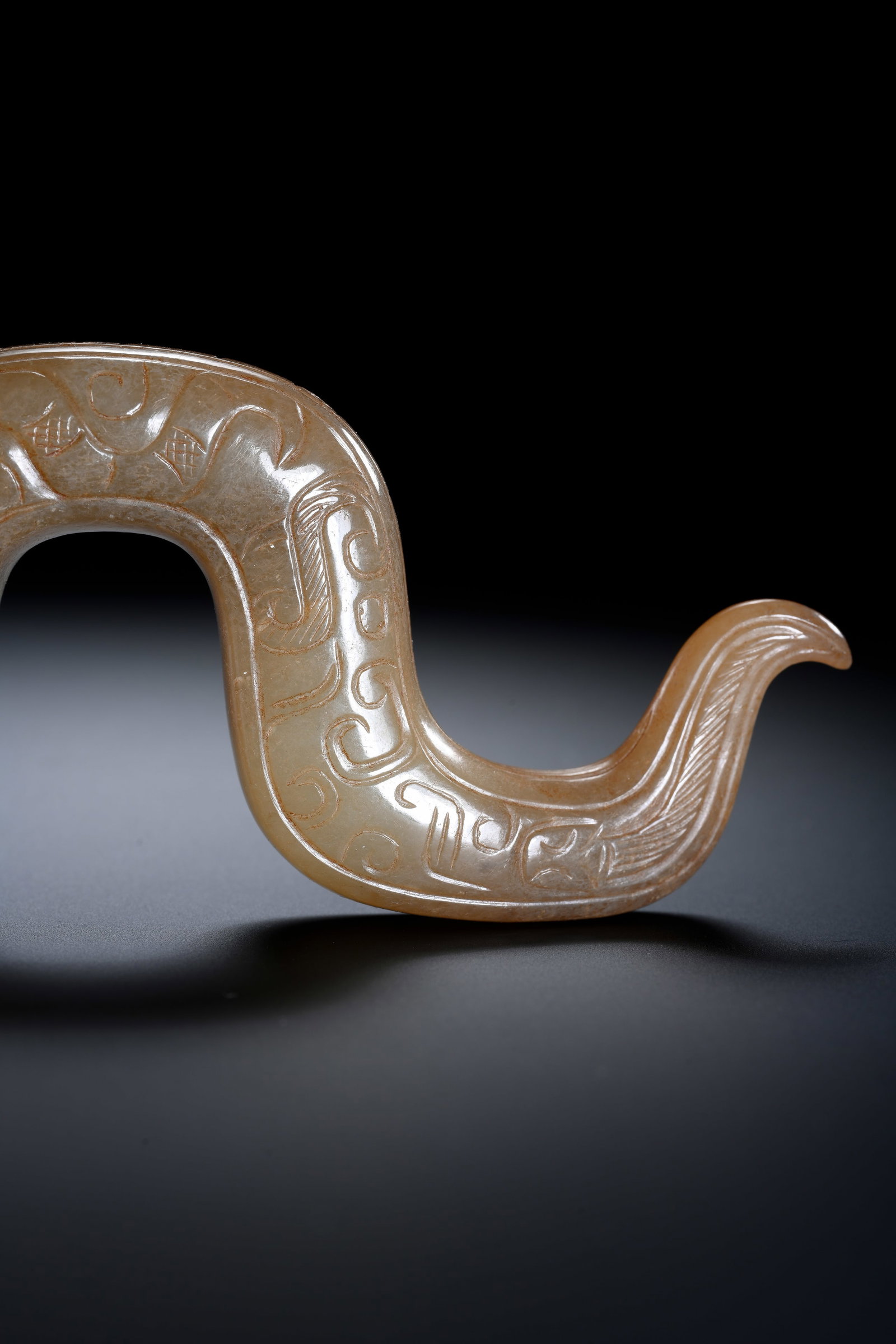 A JADE 'AUSPICIOUS BEAST' - 3
