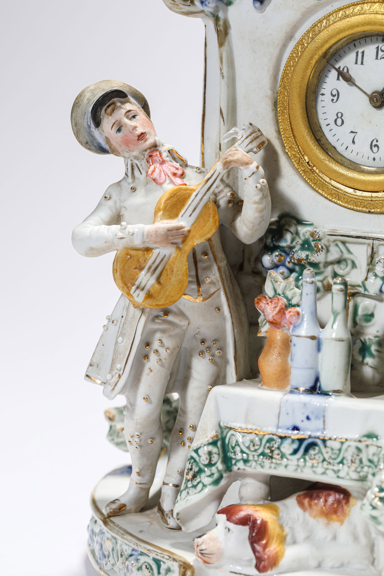 A PORCELAIN FIGURE MANTEL CLOCK - 3