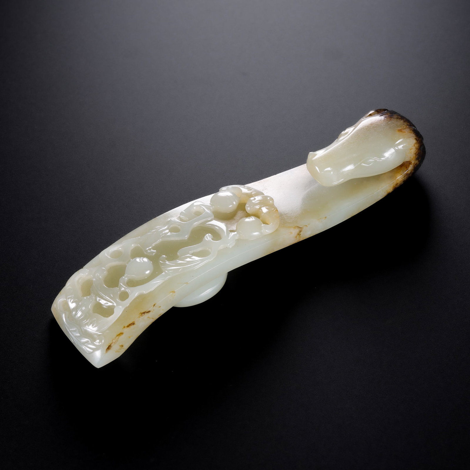 A JADE BELT HOOK - 3