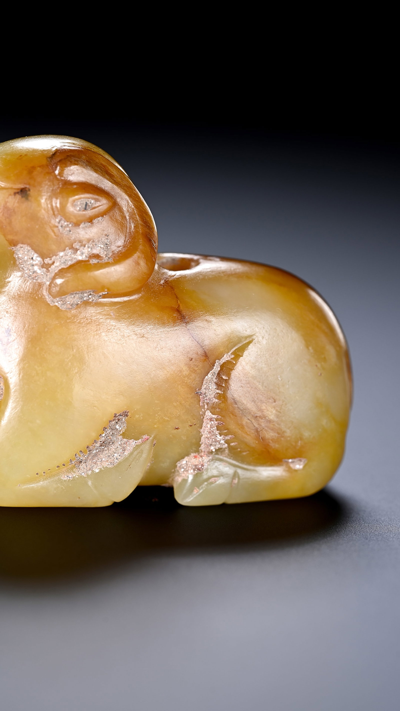 A JADE 'AUSPICIOUS BEAST' - 4