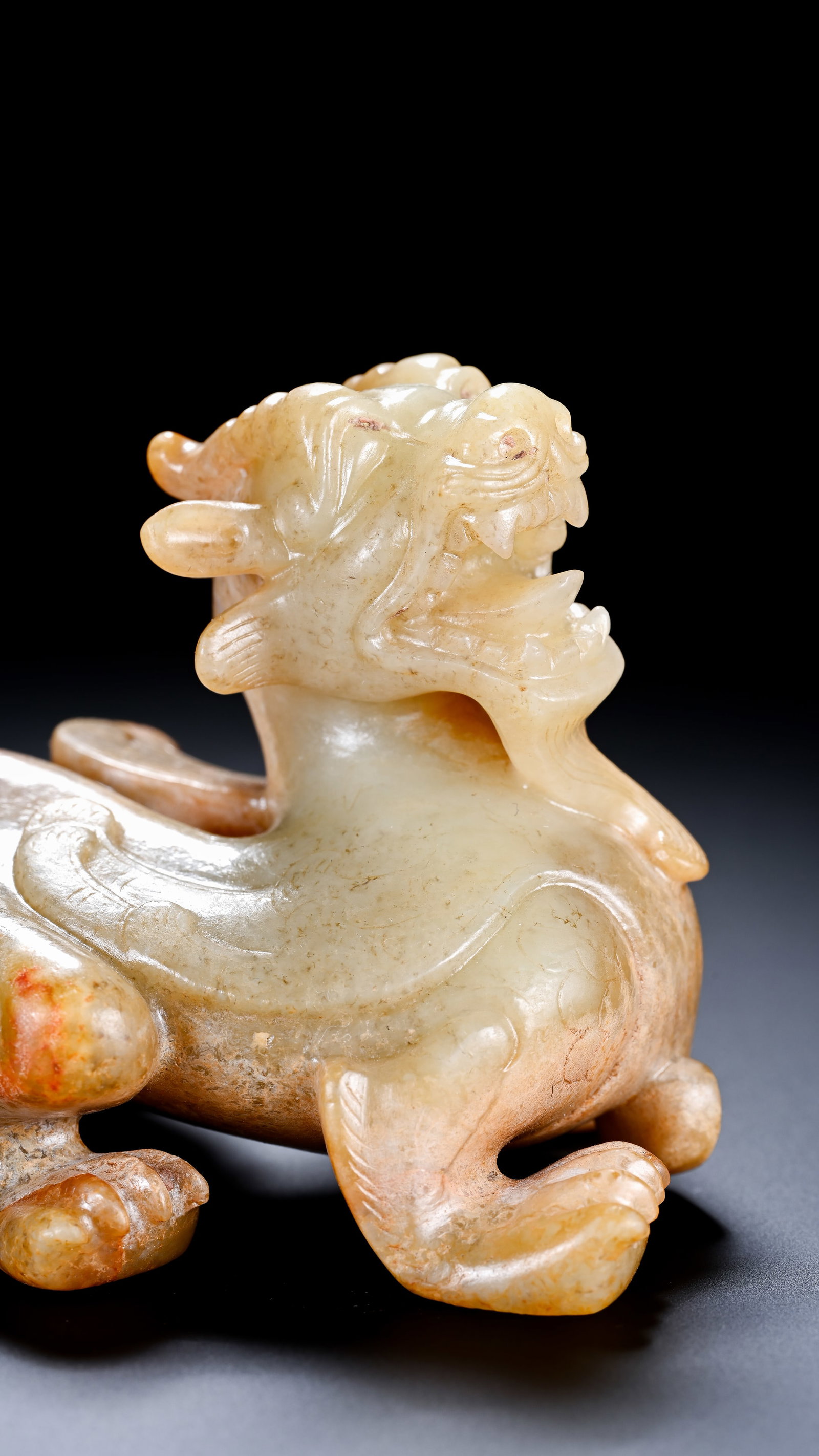 A JADE 'AUSPICIOUS BEAST' - 4