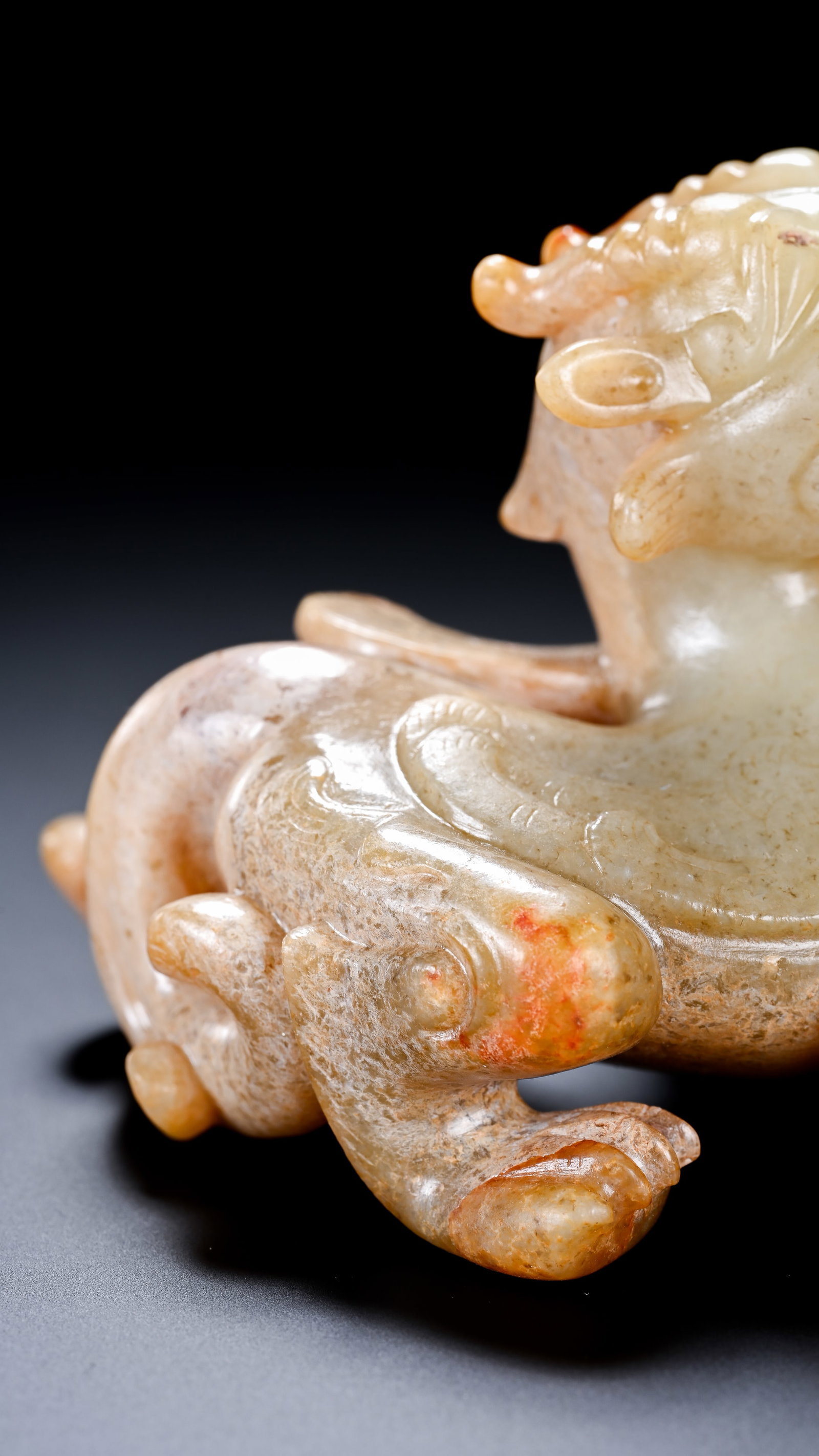 A JADE 'AUSPICIOUS BEAST' - 8
