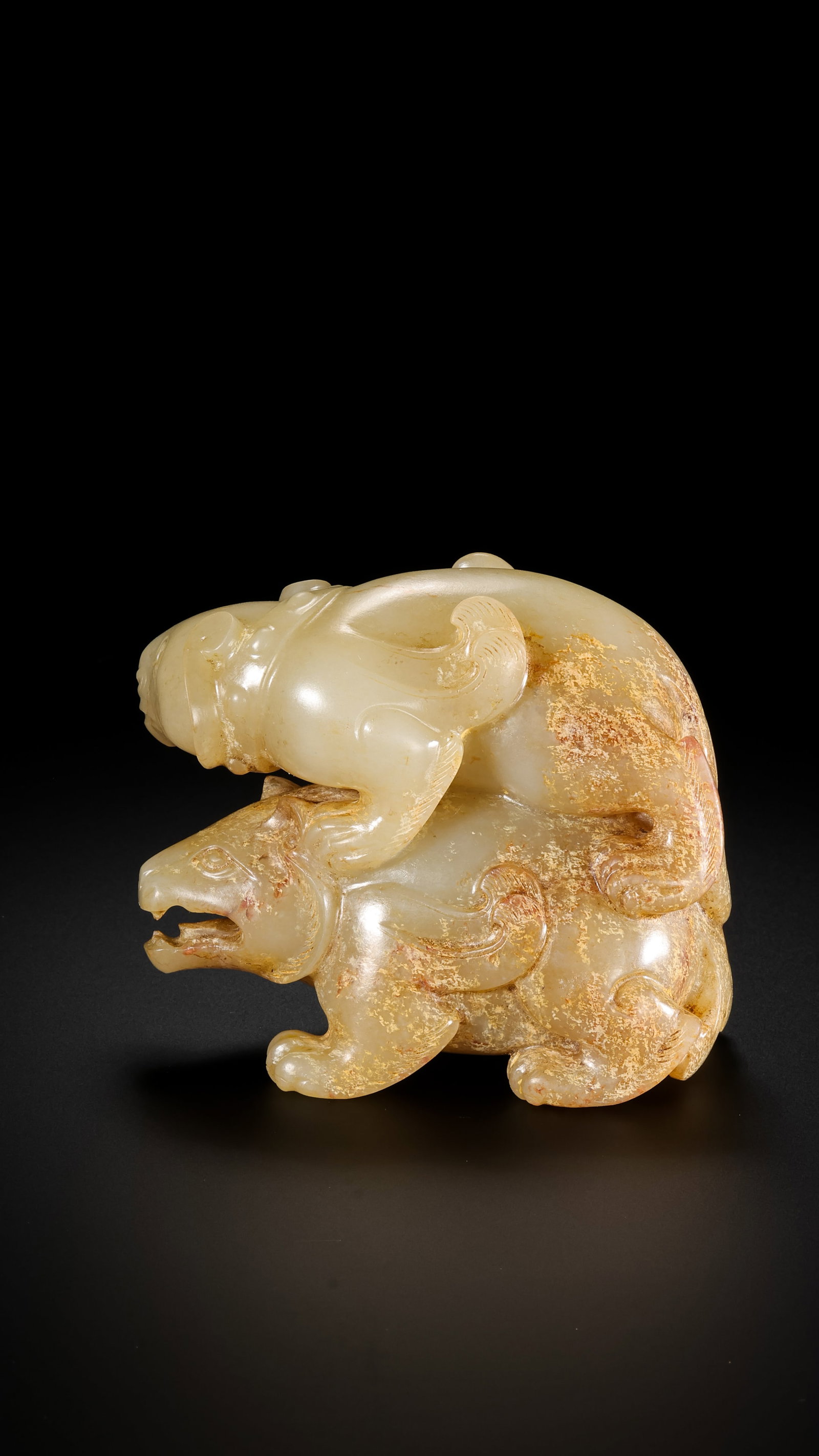 A JADE 'AUSPICIOUS BEAST' - 4