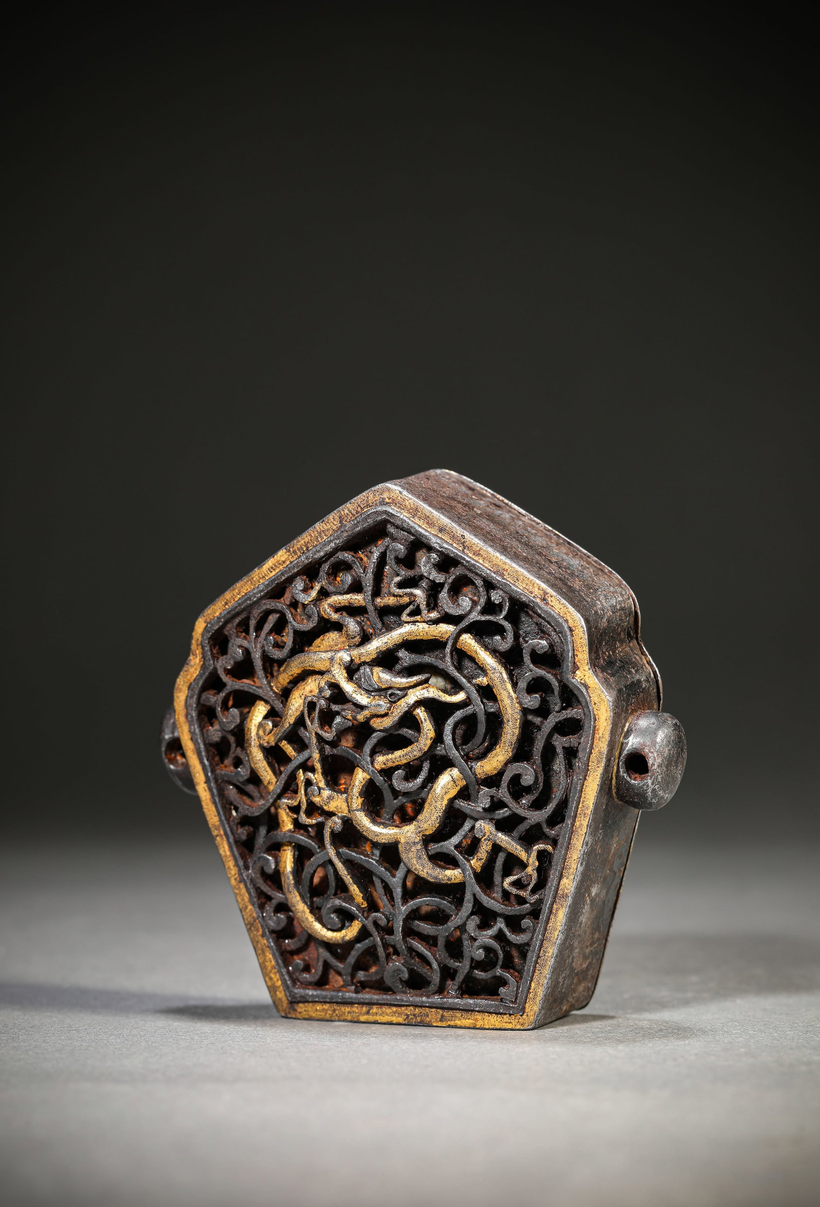 AN IRON AND GOLD CHAMPLEVE 'OPENWORK' GAU - 5