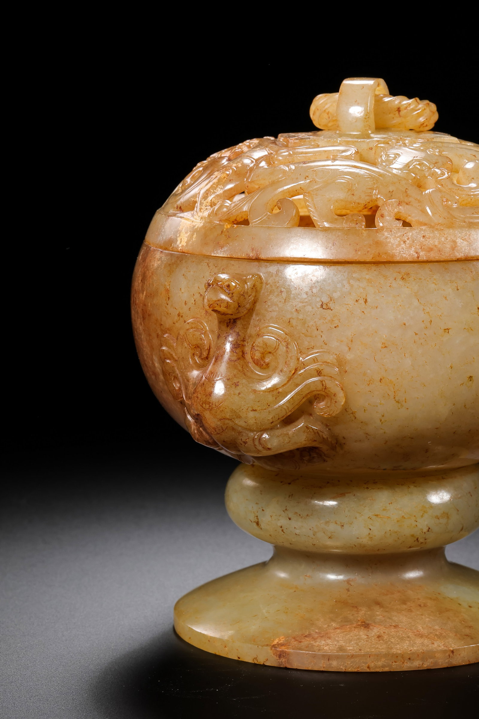 A JADE CENSER - 2
