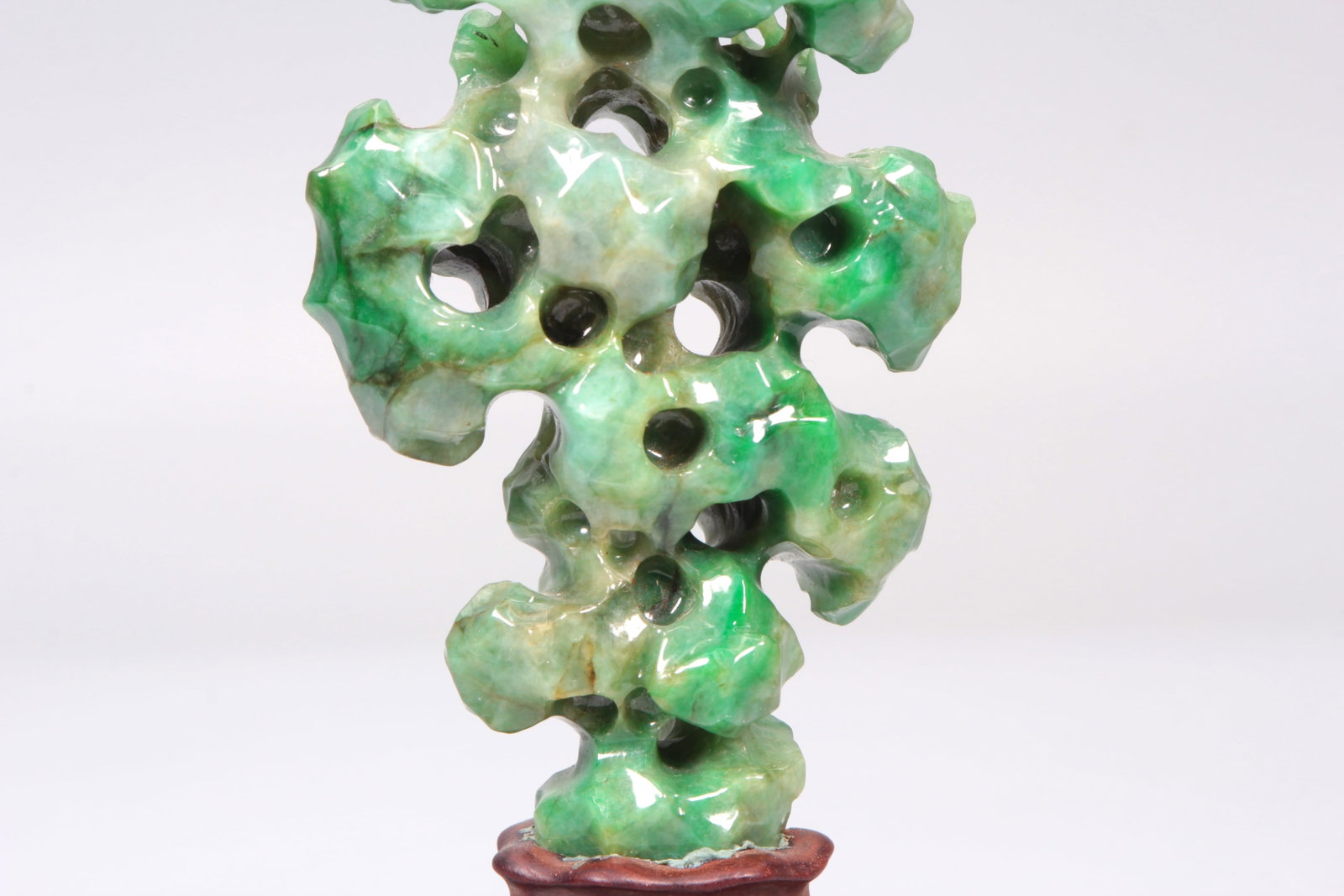 A CARVED JADEITE MOUNTAIN BOULDER - 6