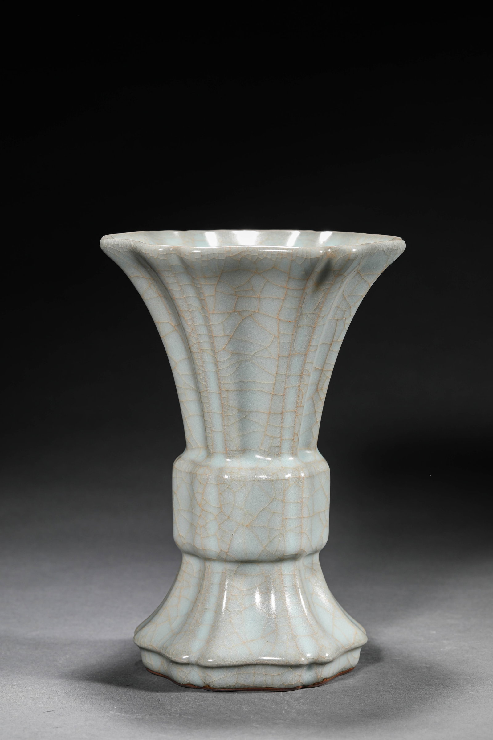 A GE WARE GU VASE - 3