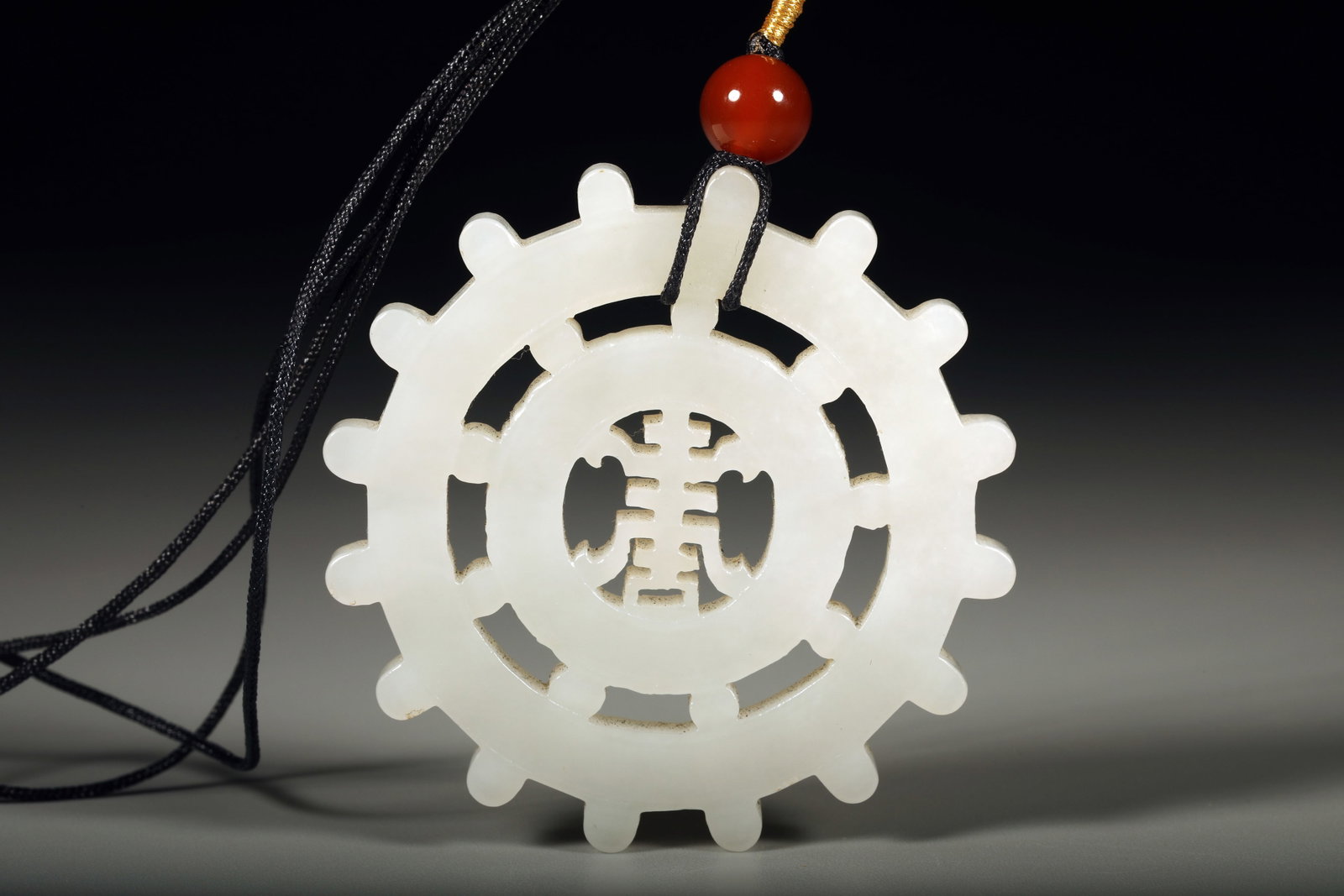 A WHITE JADE 'LONGEVITY' PENDANT - 2