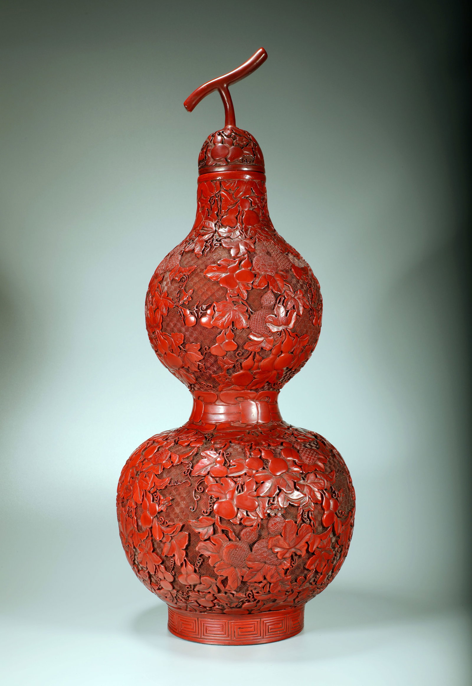 A LACQUER 'GOURD' VASE - 5