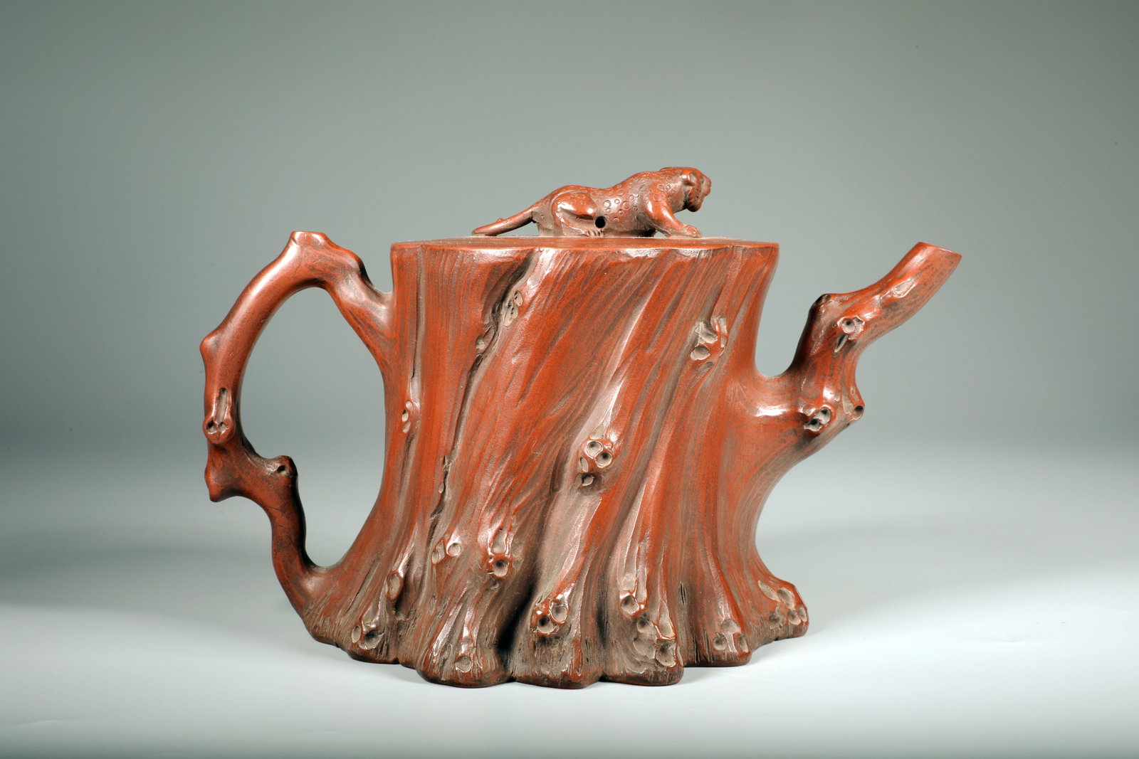 A YIXING CLAY 'TIGER' TEAPOT - 3