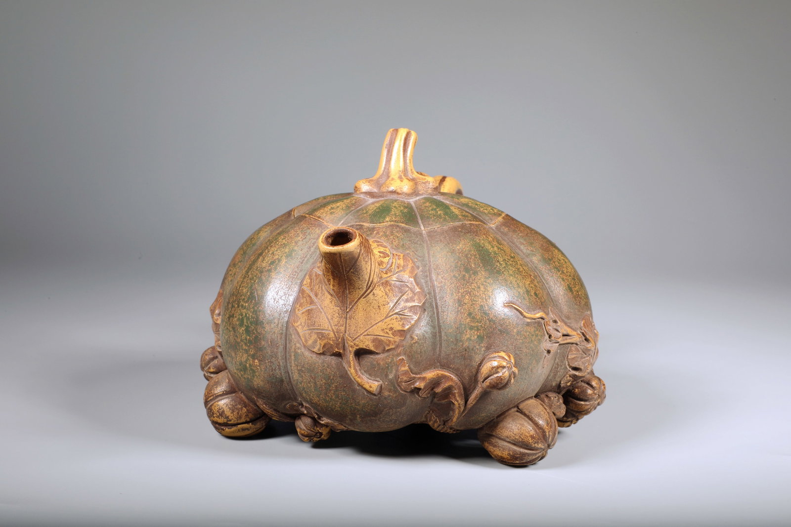 A YIXING CLAY 'PUMPKIN' TEAPOT - 2
