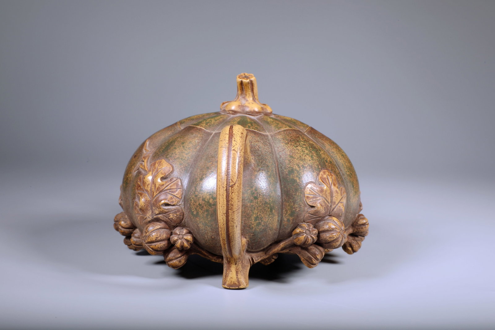 A YIXING CLAY 'PUMPKIN' TEAPOT - 4