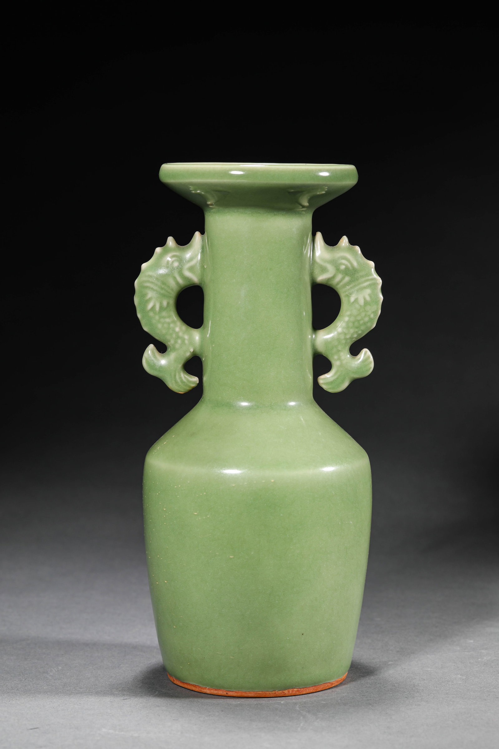 A LONGQUAN WARE TWO-HANDLED VASE WITH DISH-SHAPED MOUTH (1 of 6)