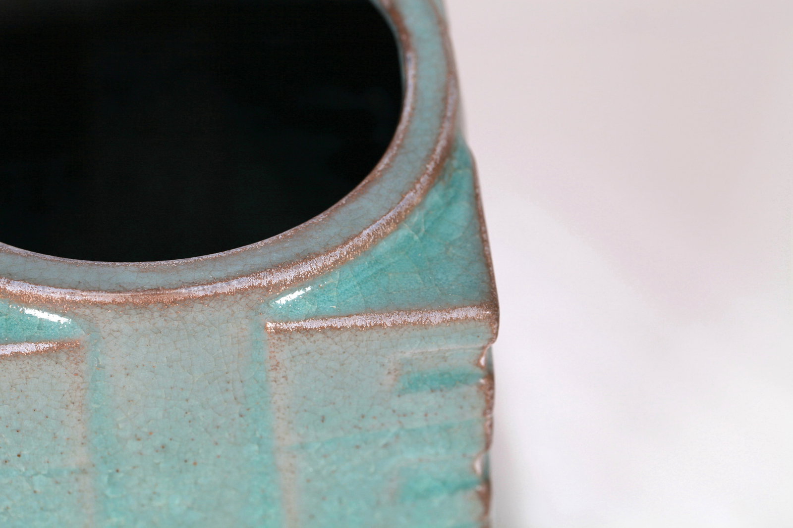 A RARE RU WARE CONG-FORM VASE - 5