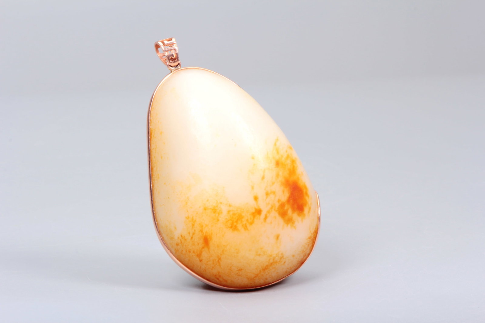 A HETIAN JADE PENDANT - 2