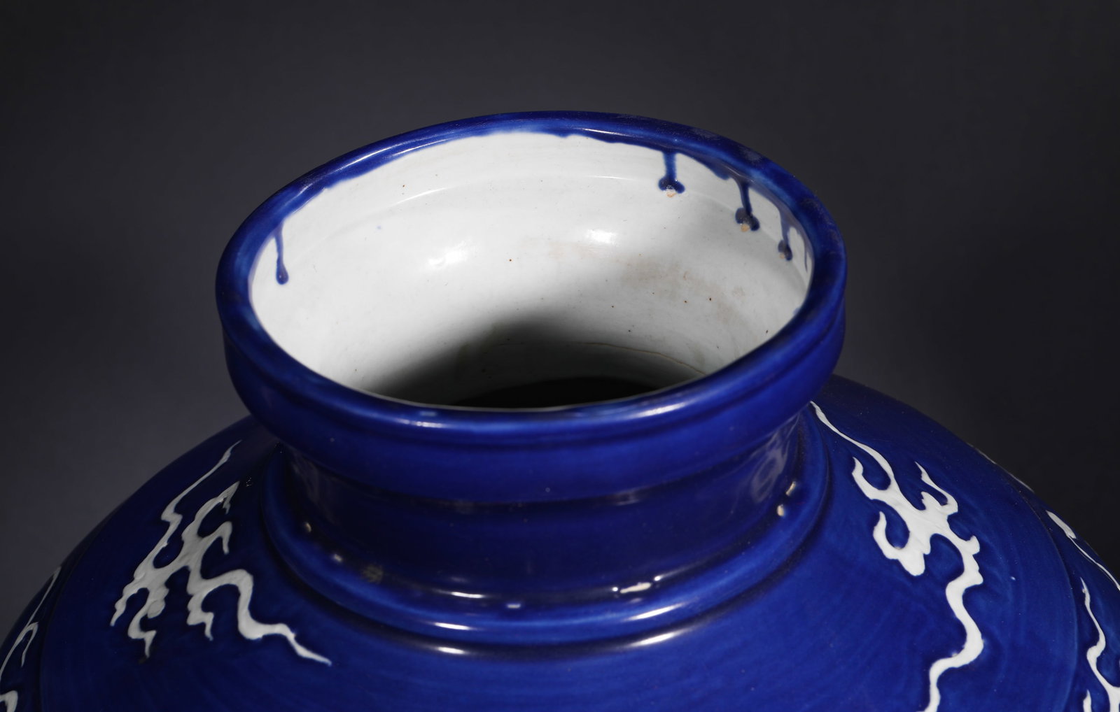 JILAN GLAZED JAR WITH WHITE DRAGON PATTERN LEFT BLANK - 7