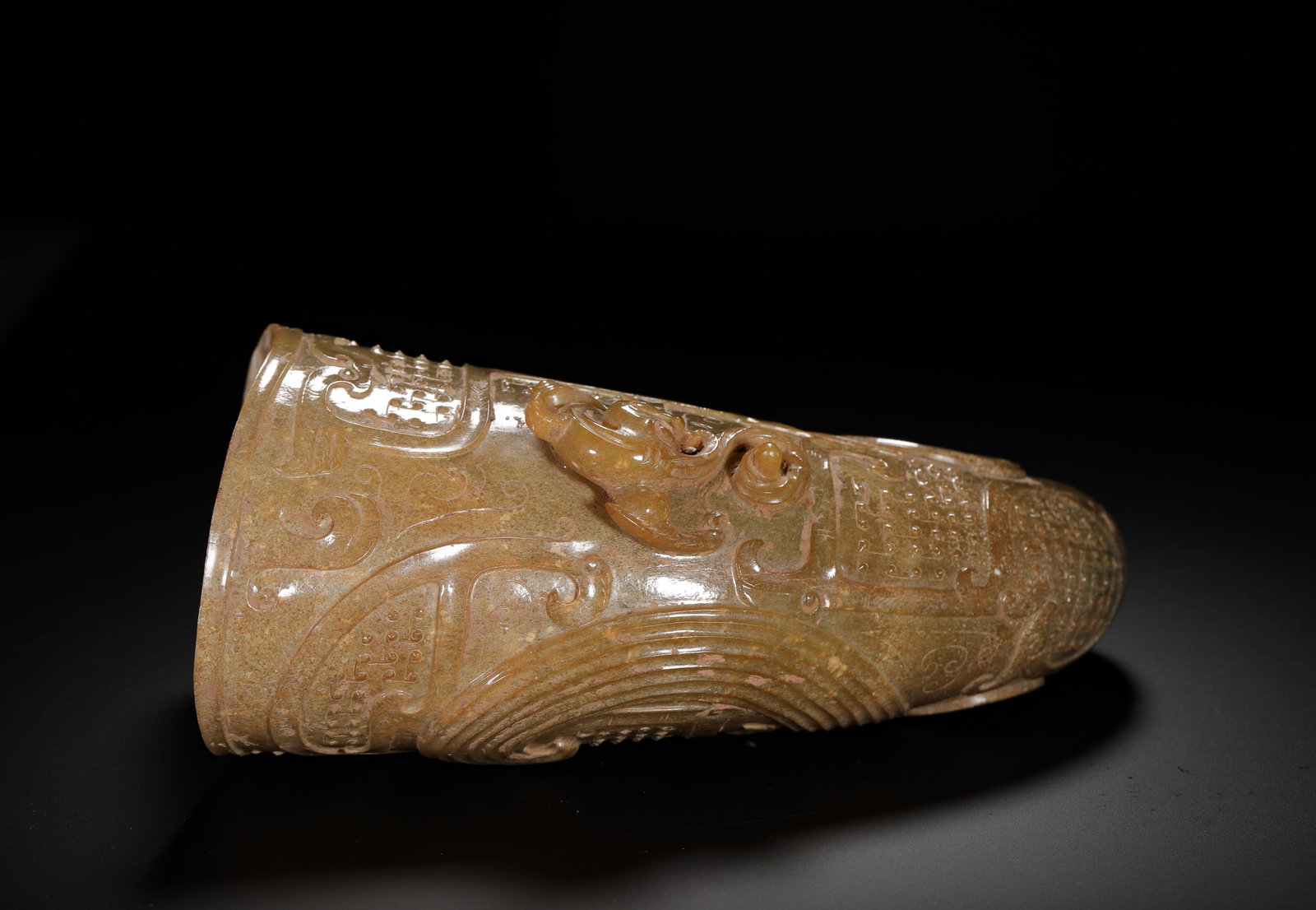 HORN-SHAPED CUP WITH JADE PHOENIX PATTERN - 8