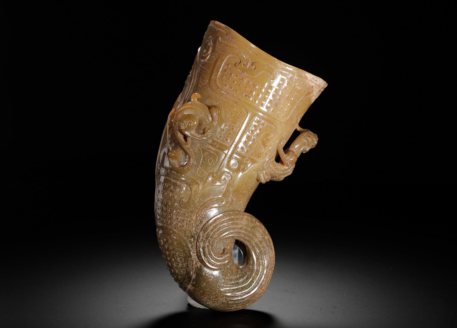 HORN-SHAPED CUP WITH JADE PHOENIX PATTERN - 9