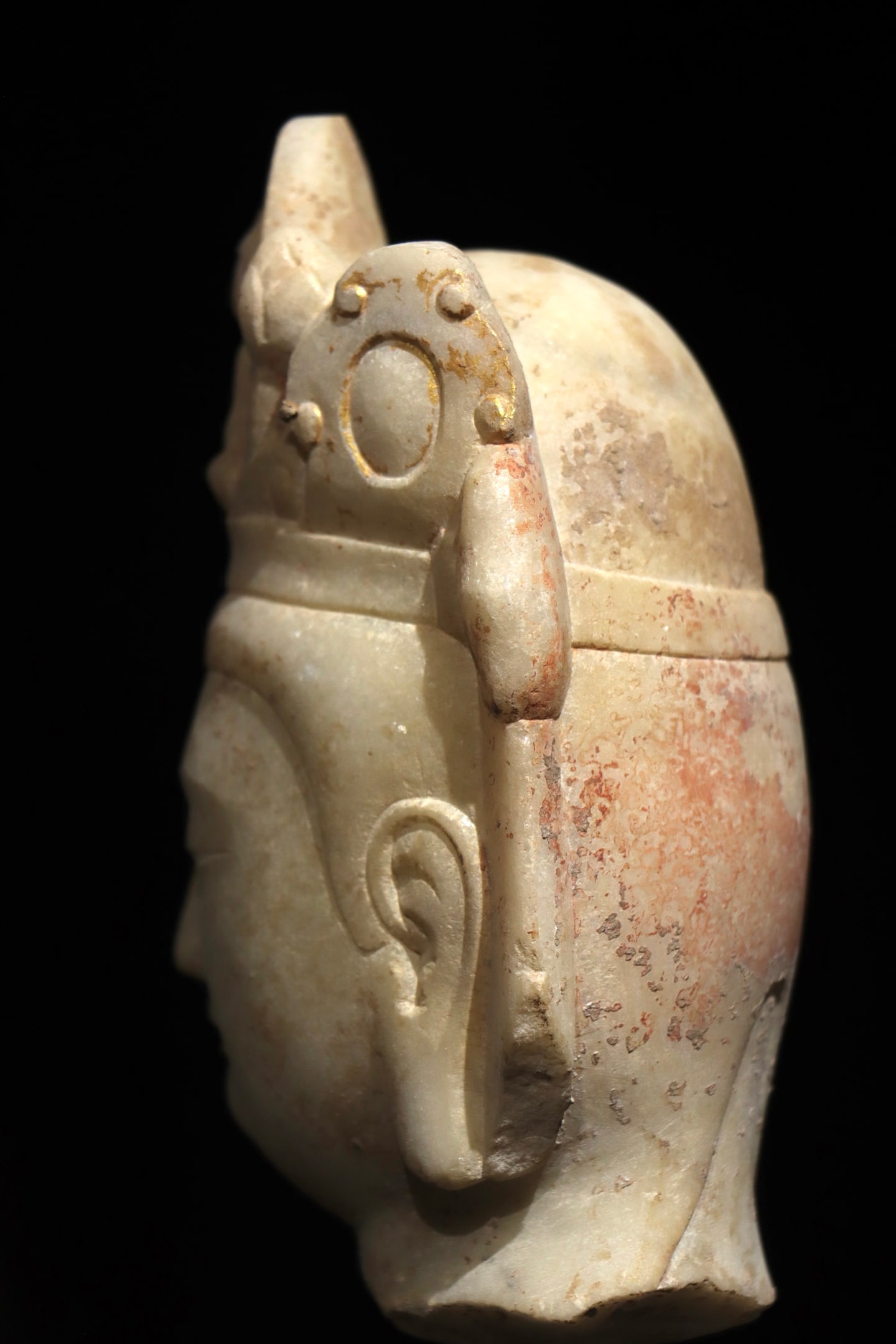A WHITE MARBLE BUDDHA HEAD - 5