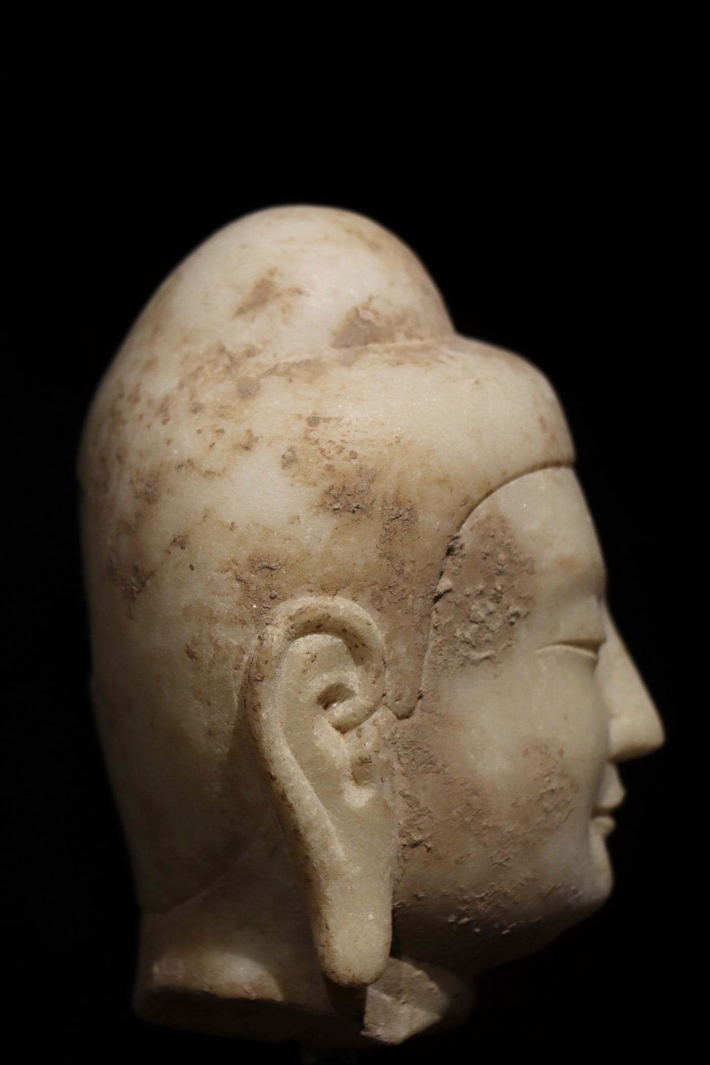 WHITE MARBLE BUDDHA HEADS - 6