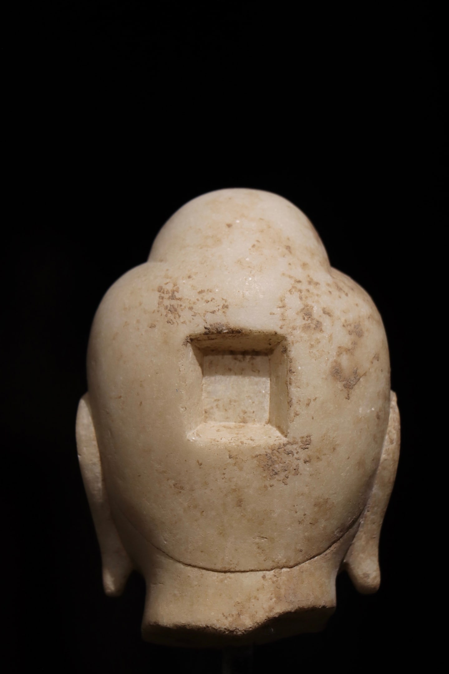 WHITE MARBLE BUDDHA HEADS - 7
