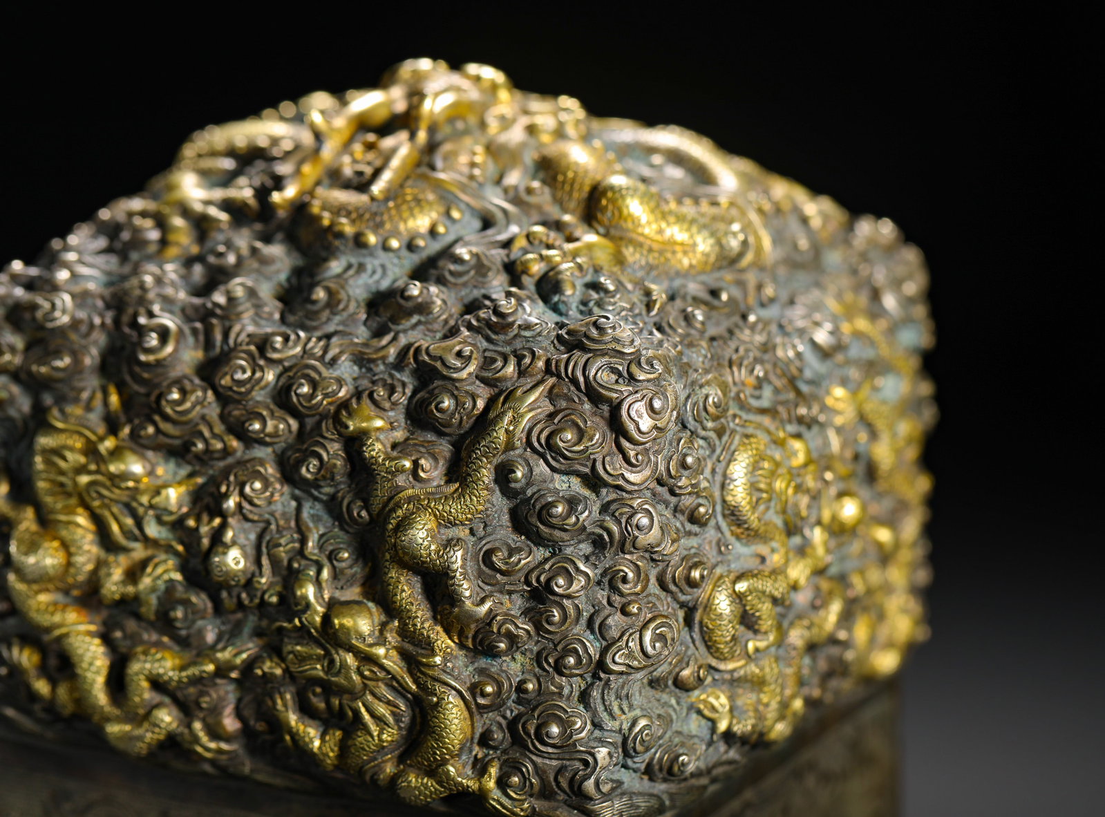 SILVER GILDED JADE SEAL WITH DRAGON AND CLOUD PATTERNS - 4