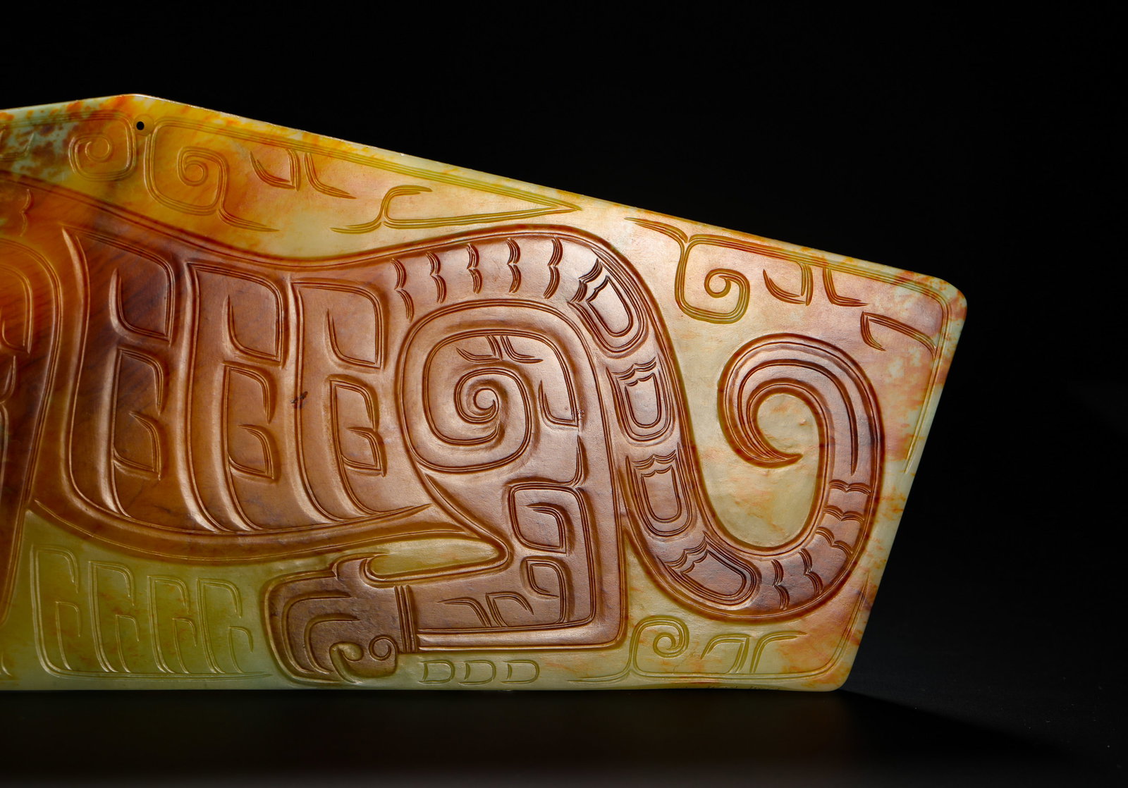 HETIAN JADE TIGER-PATTERNED PENDANT - 3